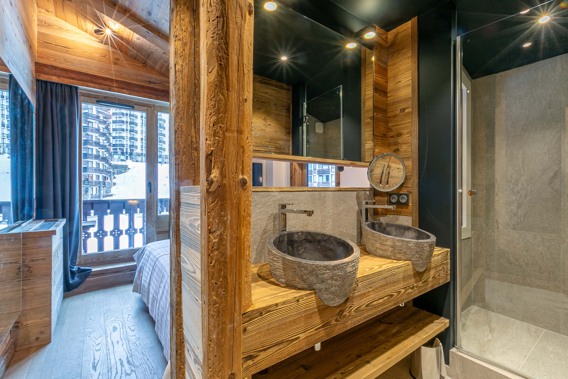 _lv_images__lot_0000810096_16_1454549