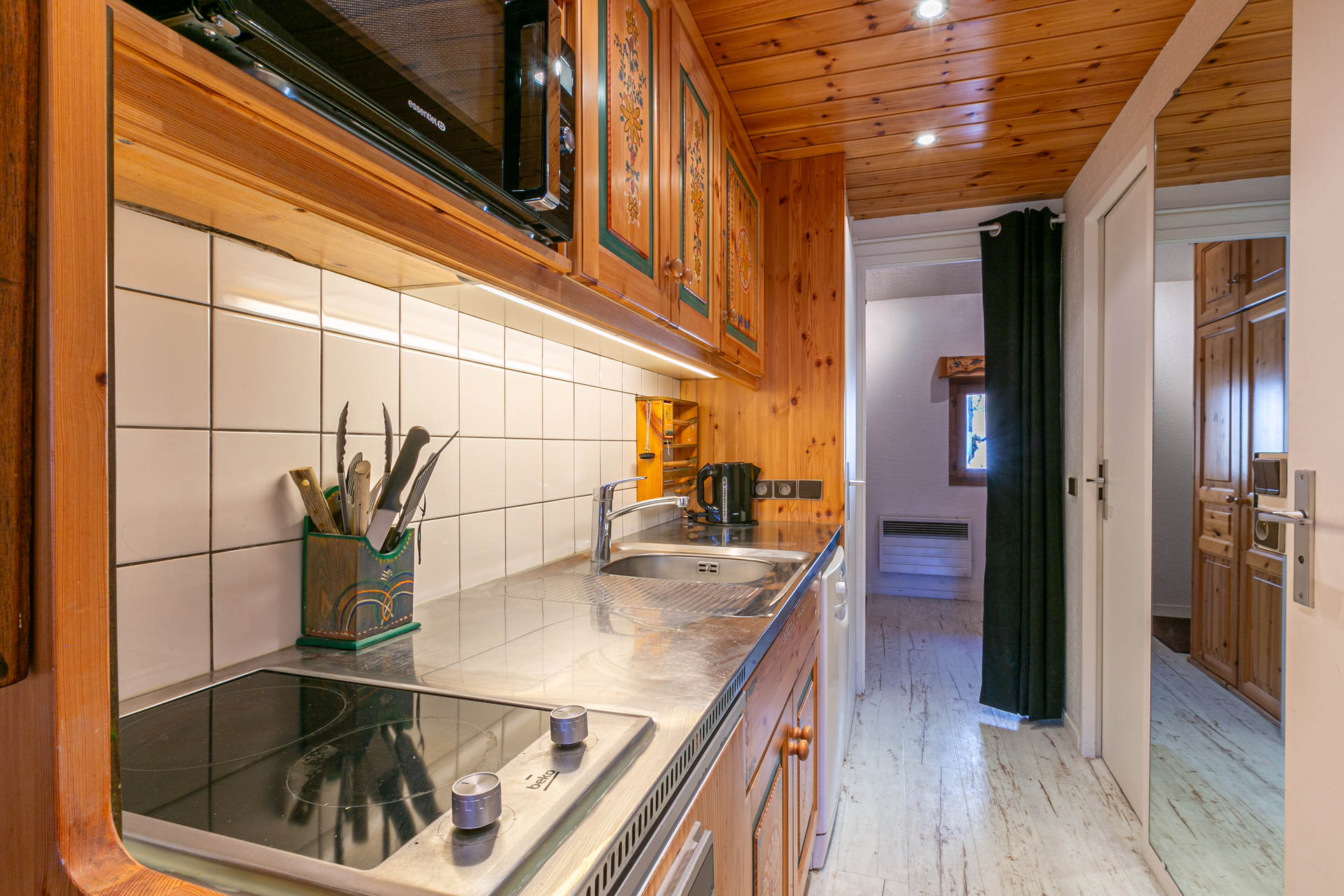 _lv_images__lot_0000980006_05_1457469