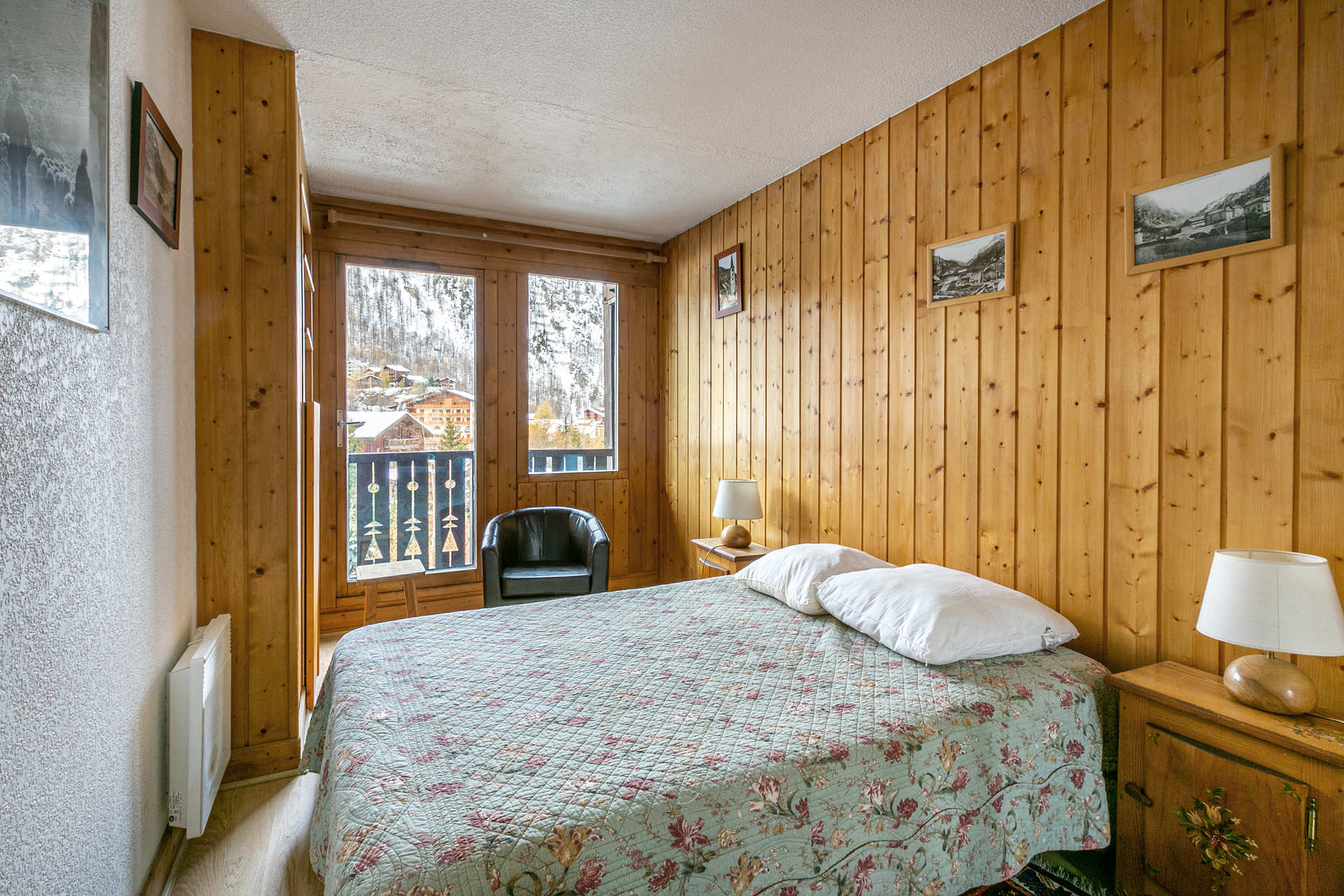 _lv_images__lot_0001050088_08_1457992