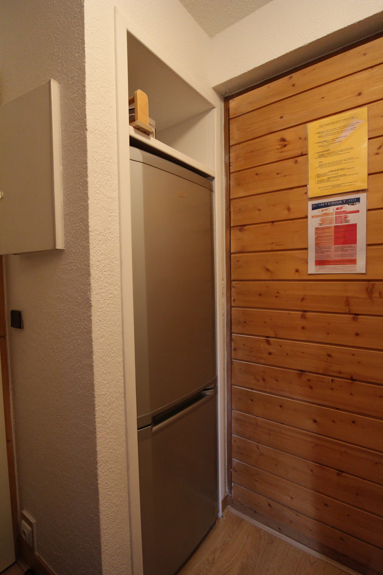 _lv_images__lot_0001050088_14_1457998