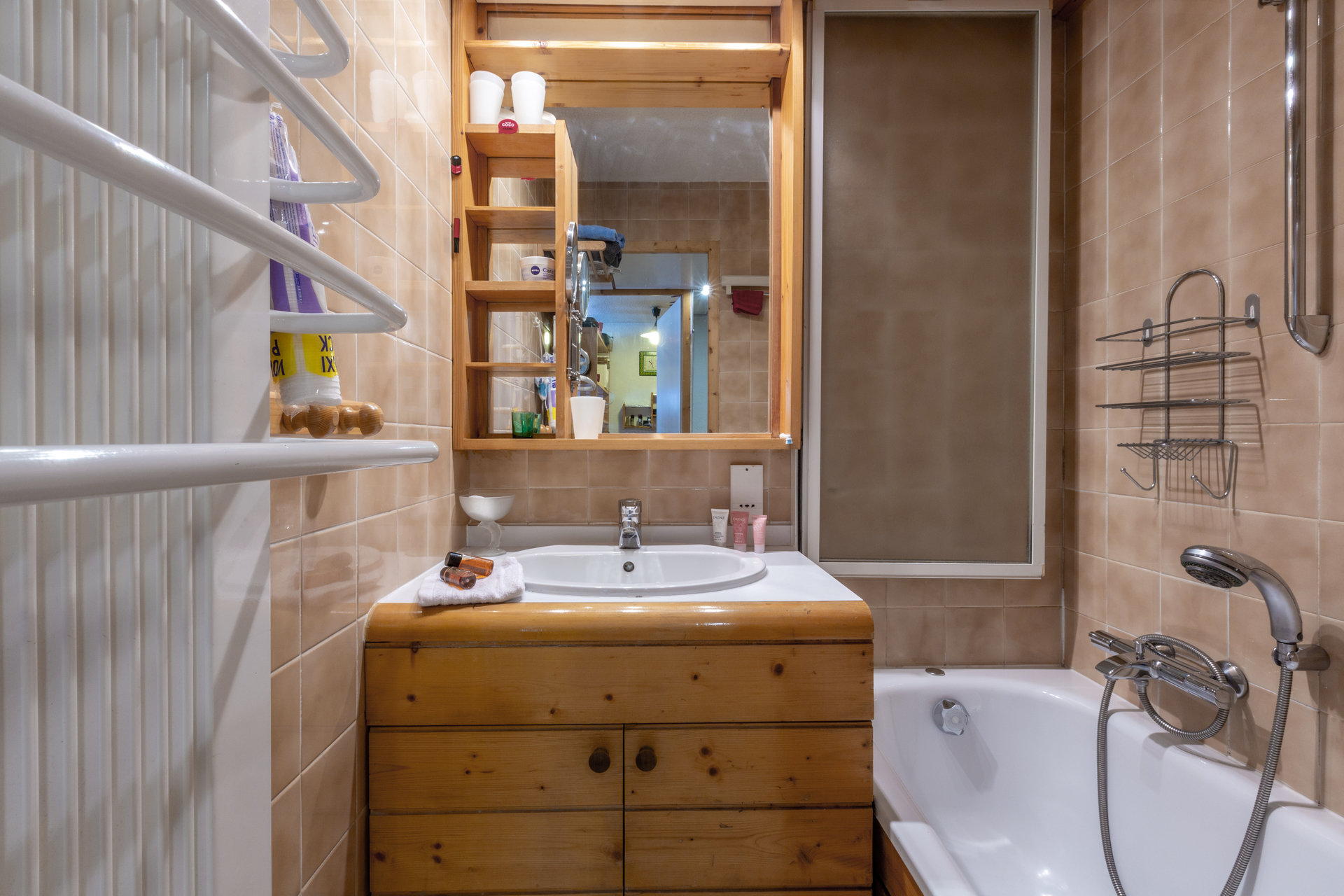 _lv_images__lot_0001050126_12_1456784