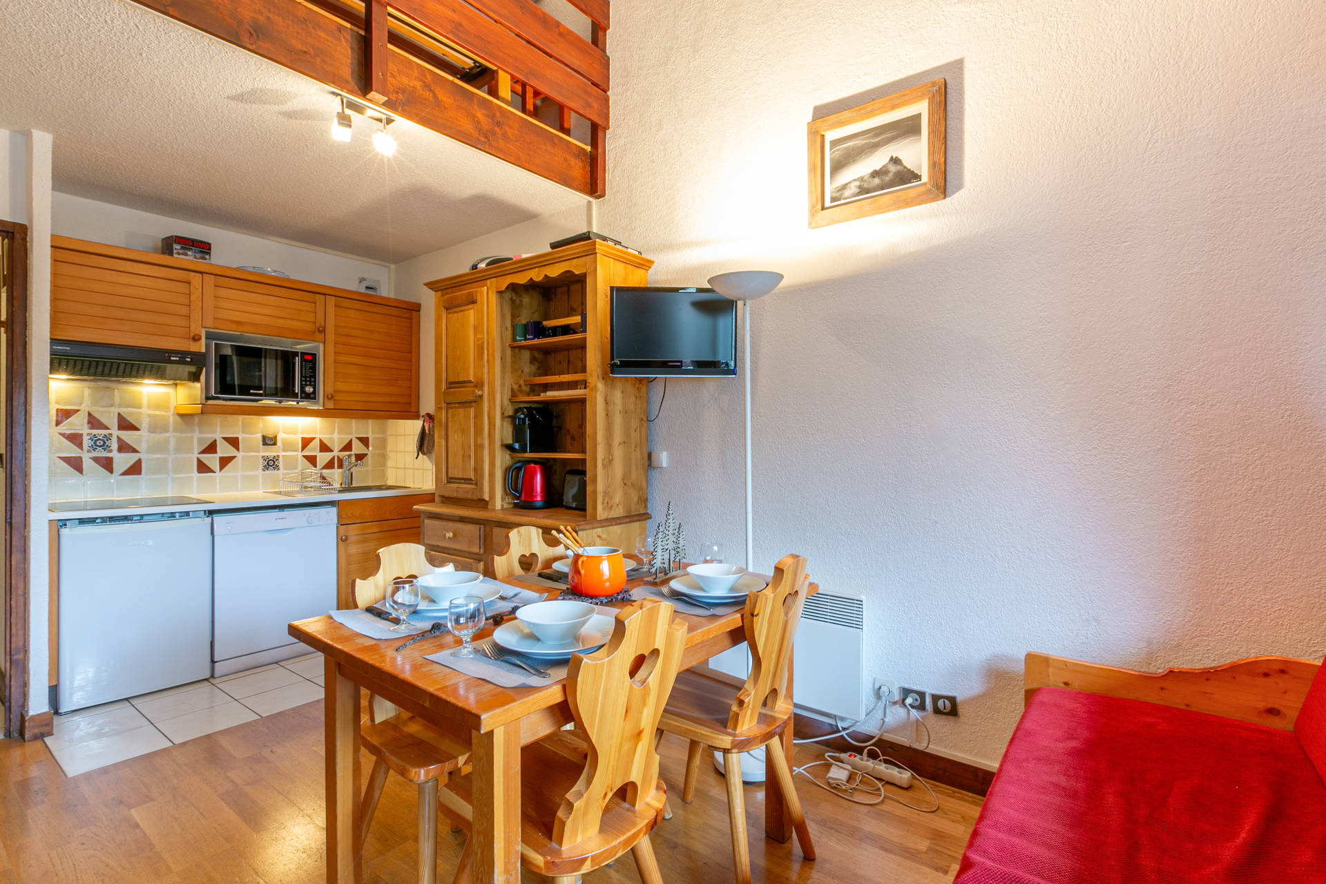 _lv_images__lot_0001050151_02_1457830