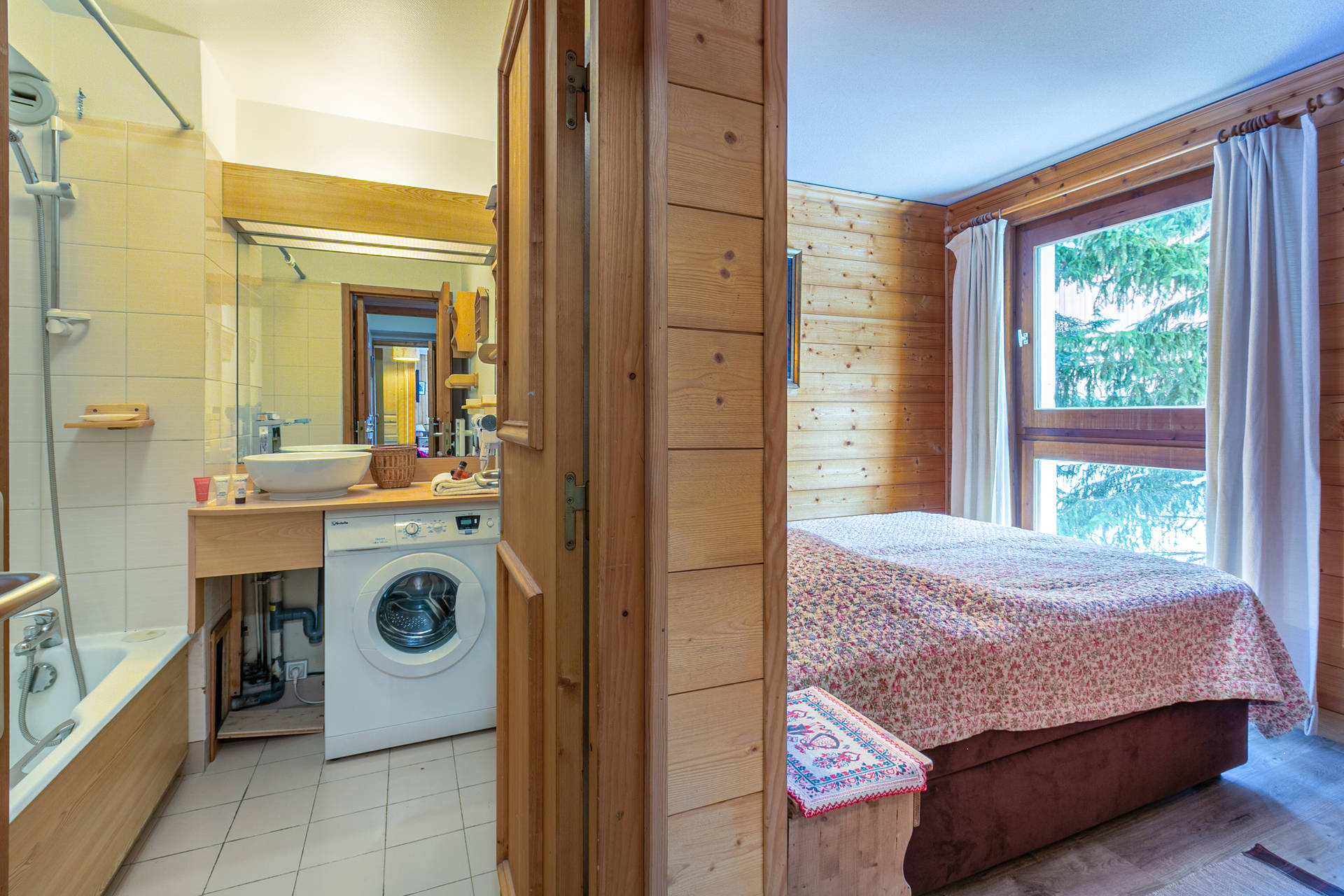 _lv_images__lot_0001060001_06_1458639