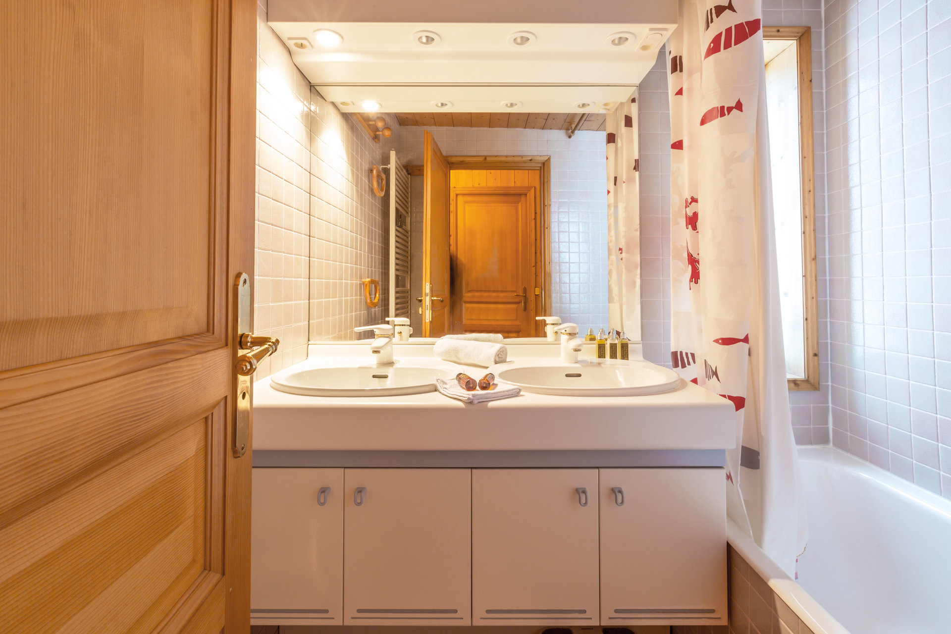 _lv_images__lot_0001080012_11_1454999