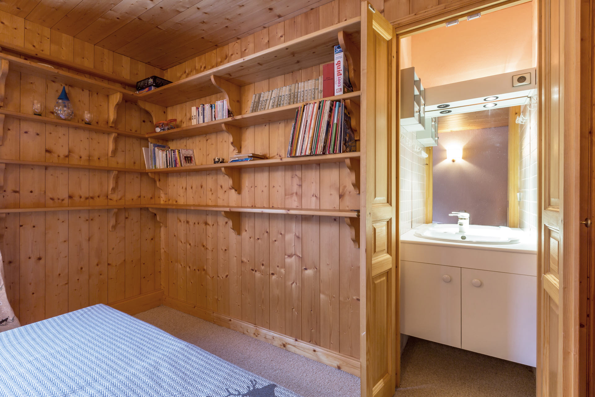 _lv_images__lot_0001080012_14_1455002