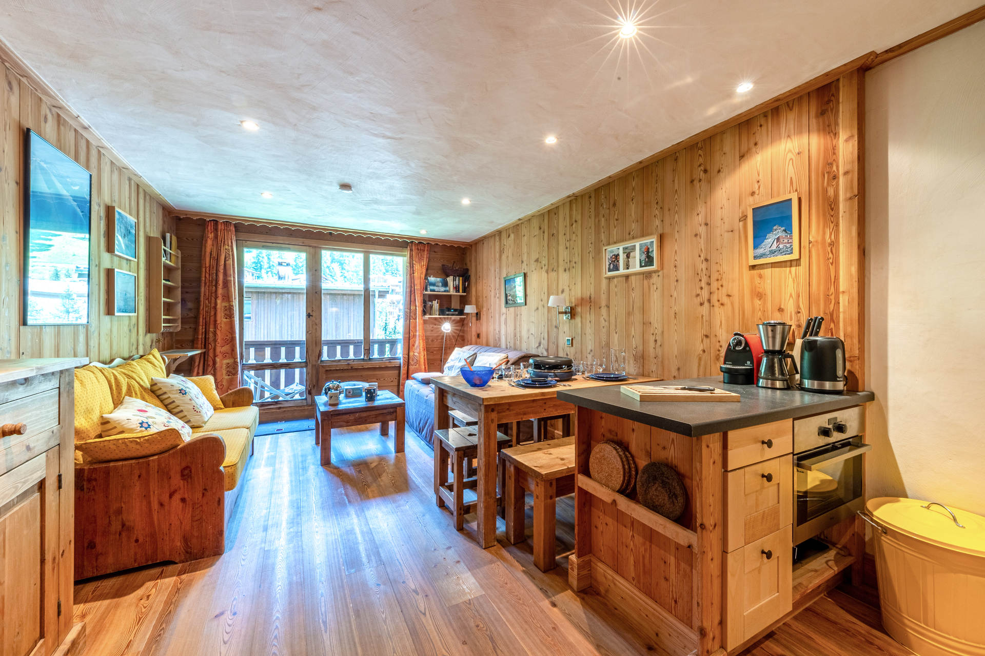 _lv_images__lot_0001080039_03_1457406