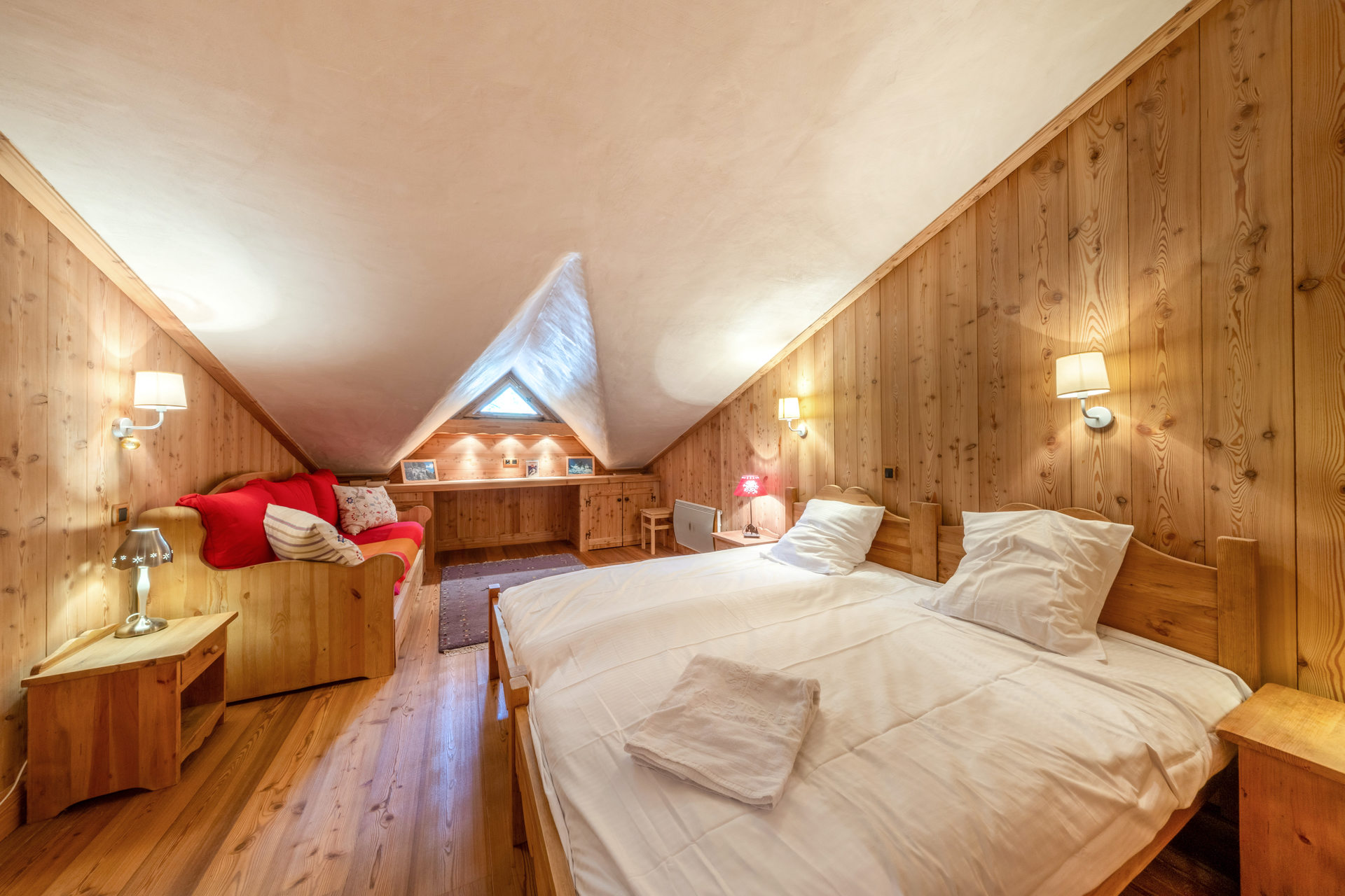 _lv_images__lot_0001080039_08_1457411