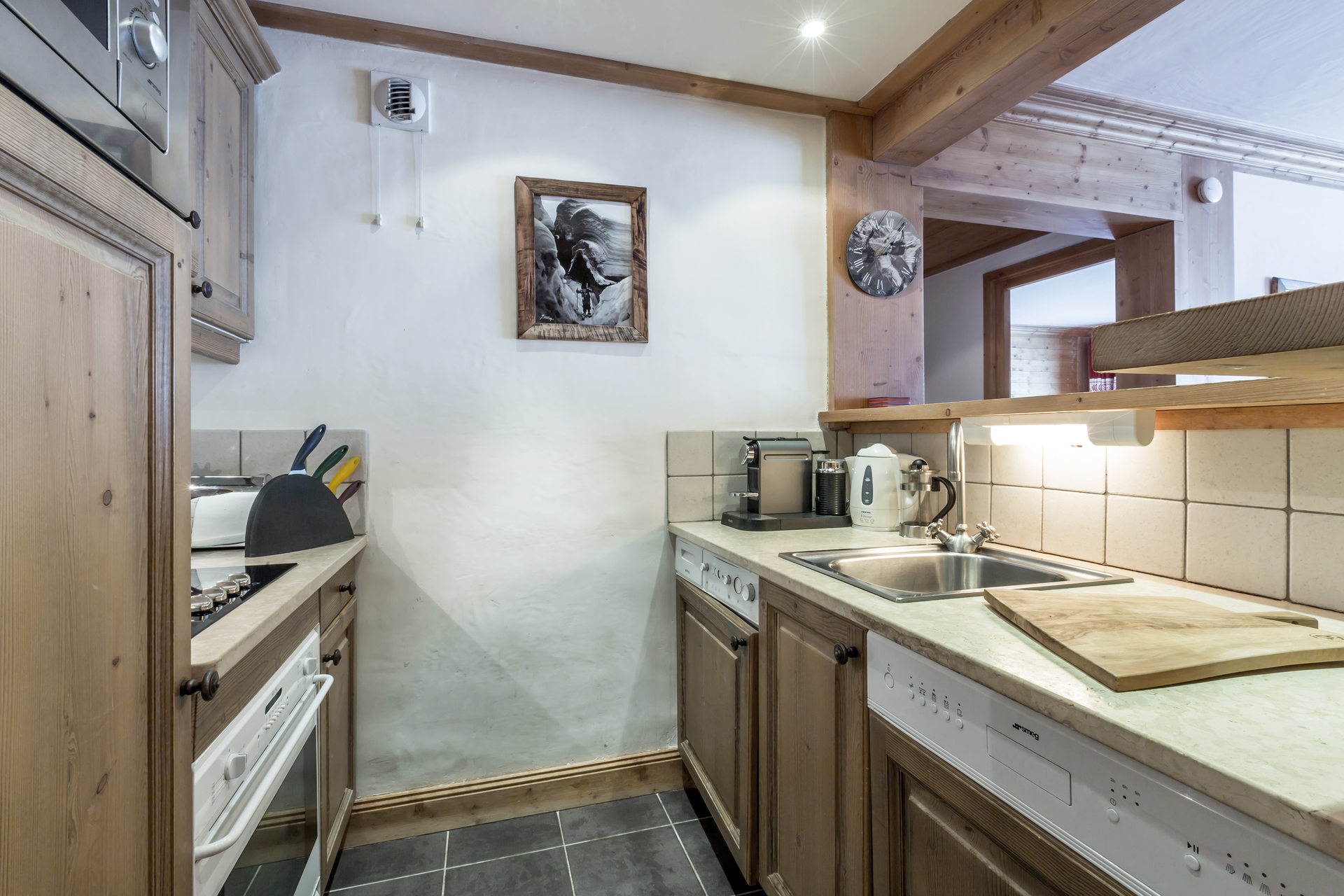 _lv_images__lot_0001080045_06_1455142