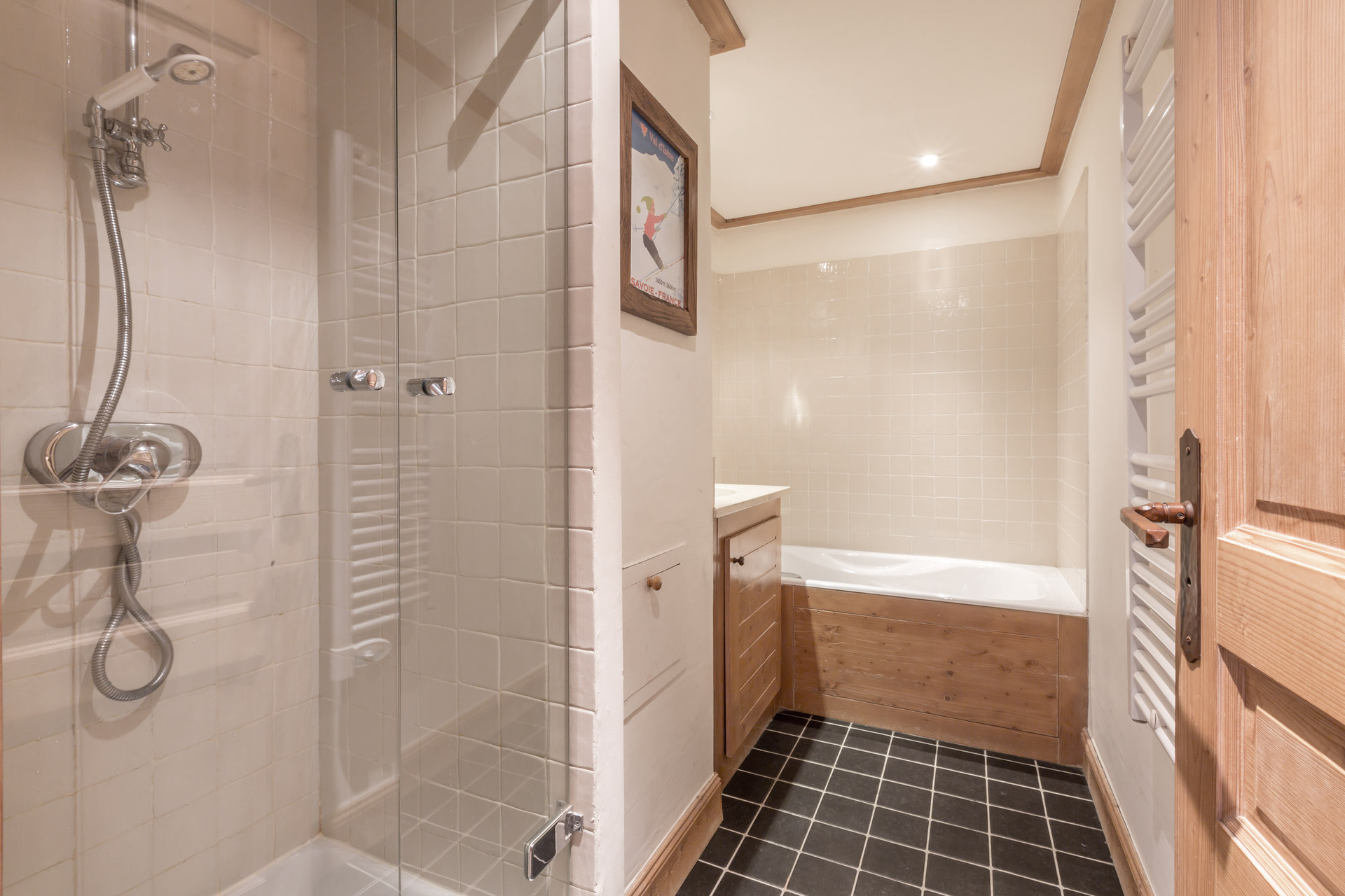 _lv_images__lot_0001080045_13_1455149