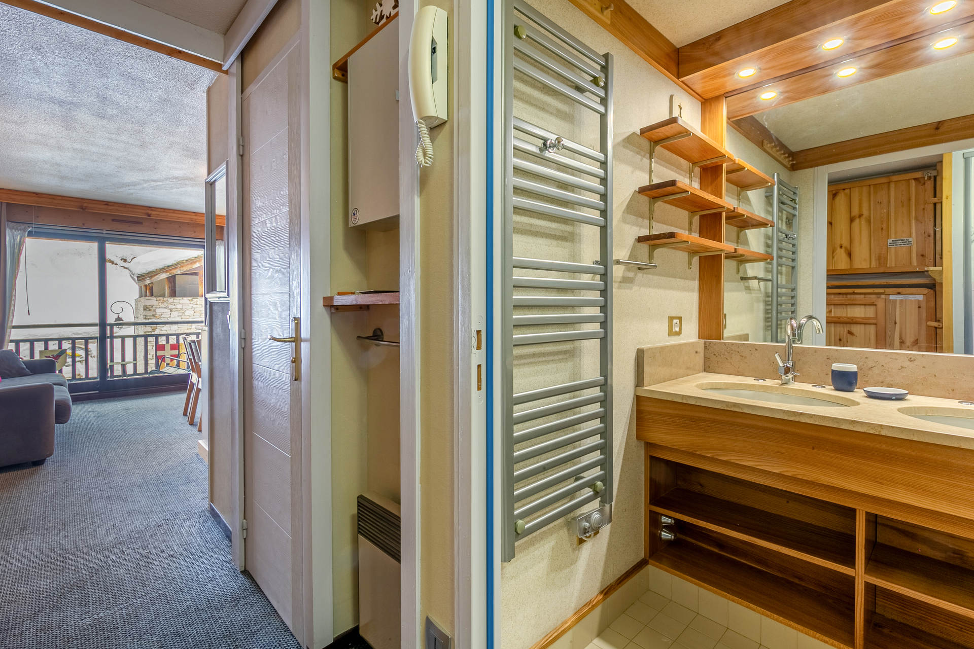 _lv_images__lot_0001110005_14_1456071