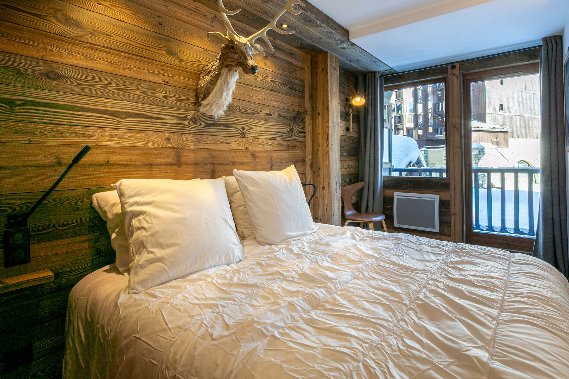 _lv_images__lot_0001120103_06_1456274