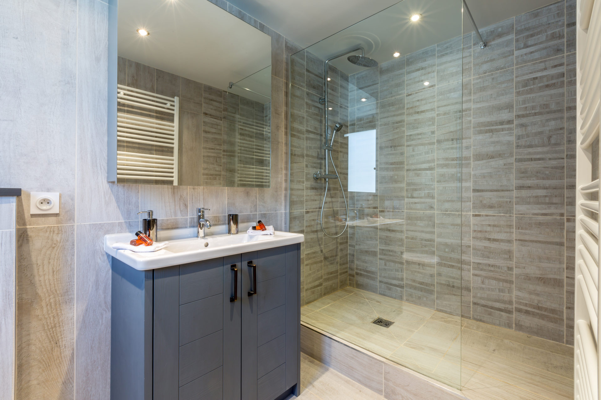 _lv_images__lot_0001160001_14_1456697