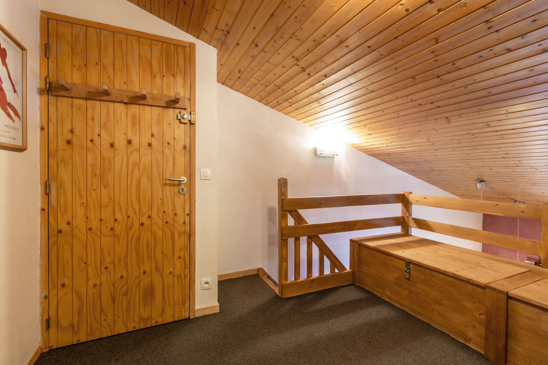 _lv_images__lot_0001180057_07_1455221