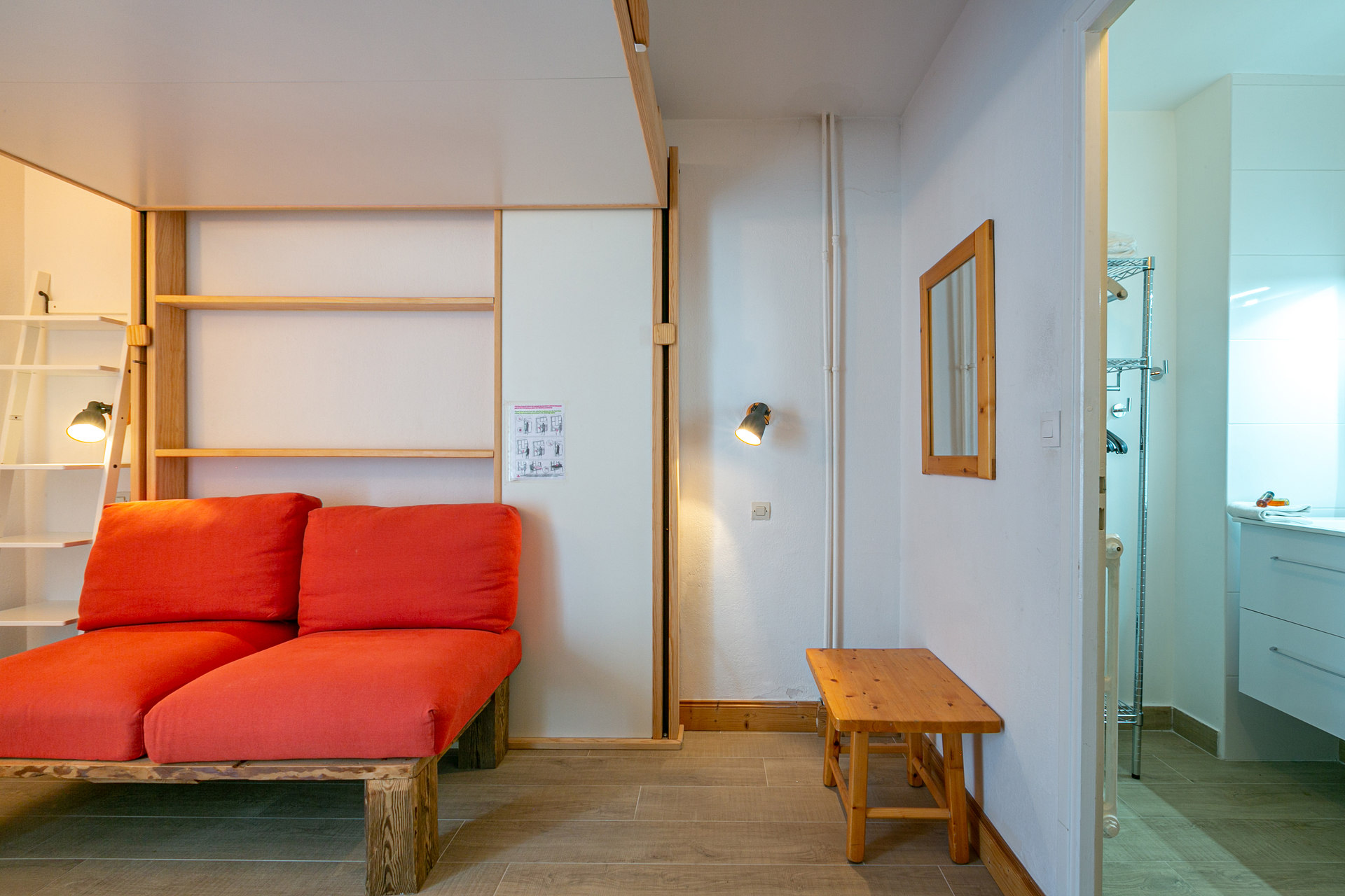 _lv_images__lot_0001190003_03_1458575