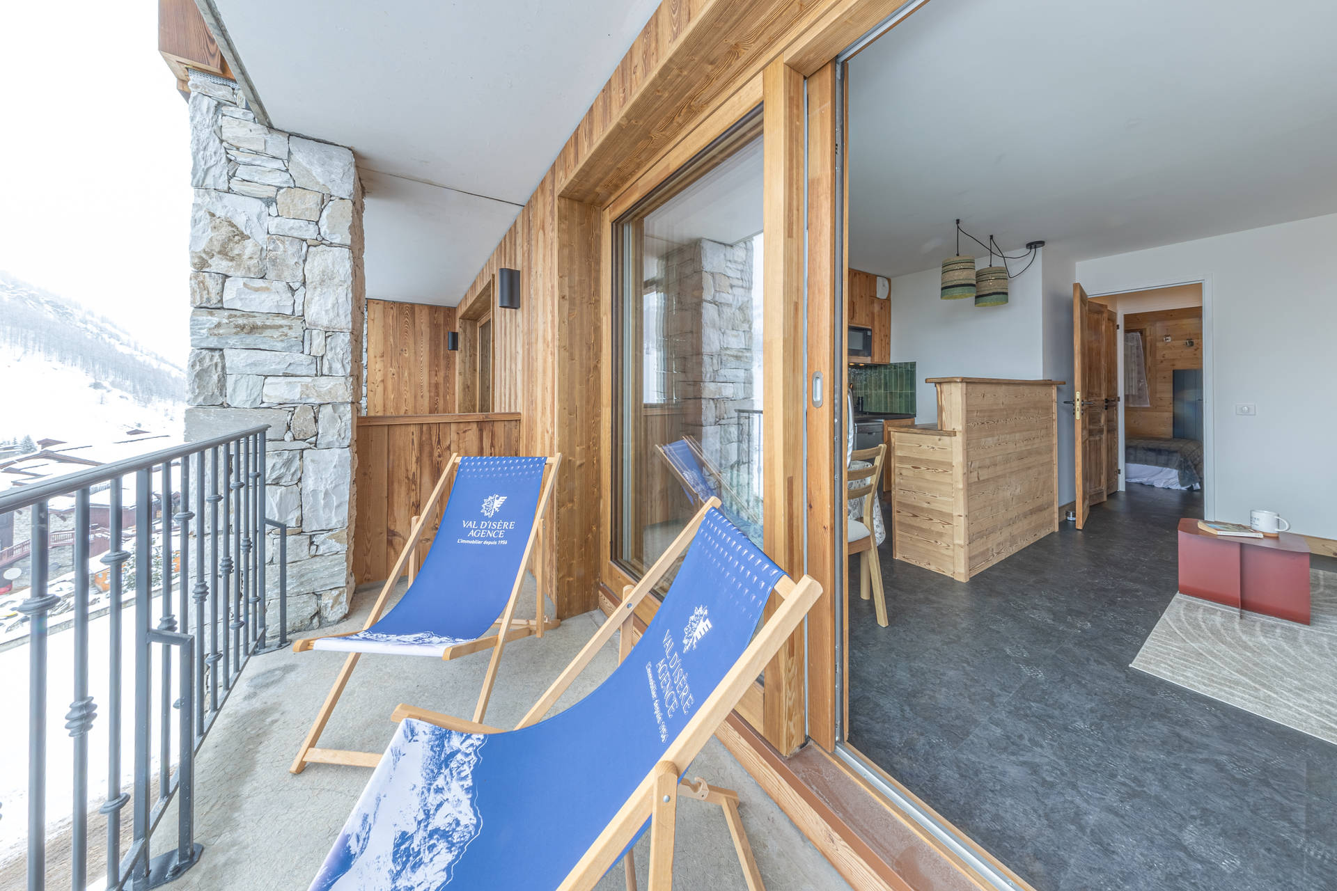 _lv_images__lot_0001330004_14_1456176