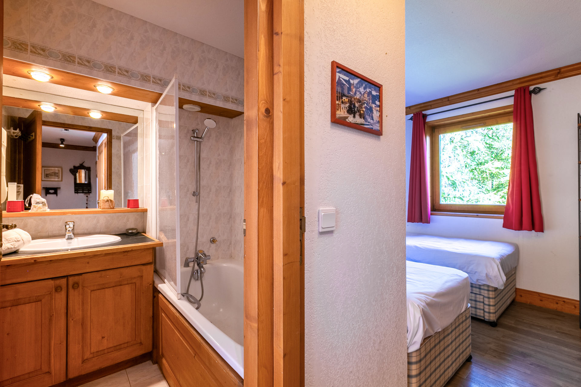 _lv_images__lot_0001380015_06_1458263