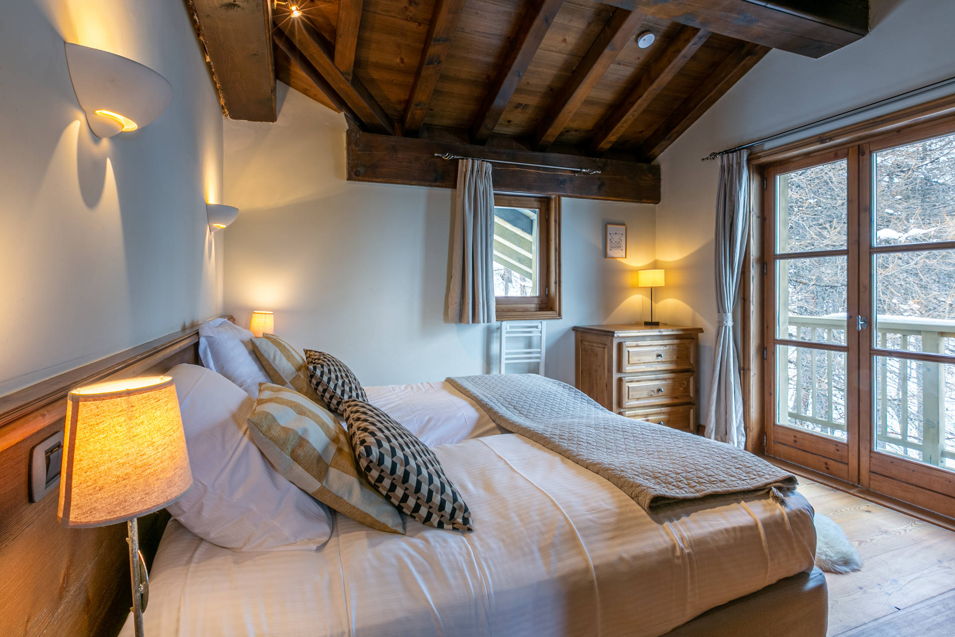 _lv_images__lot_0001380022_08_1454840