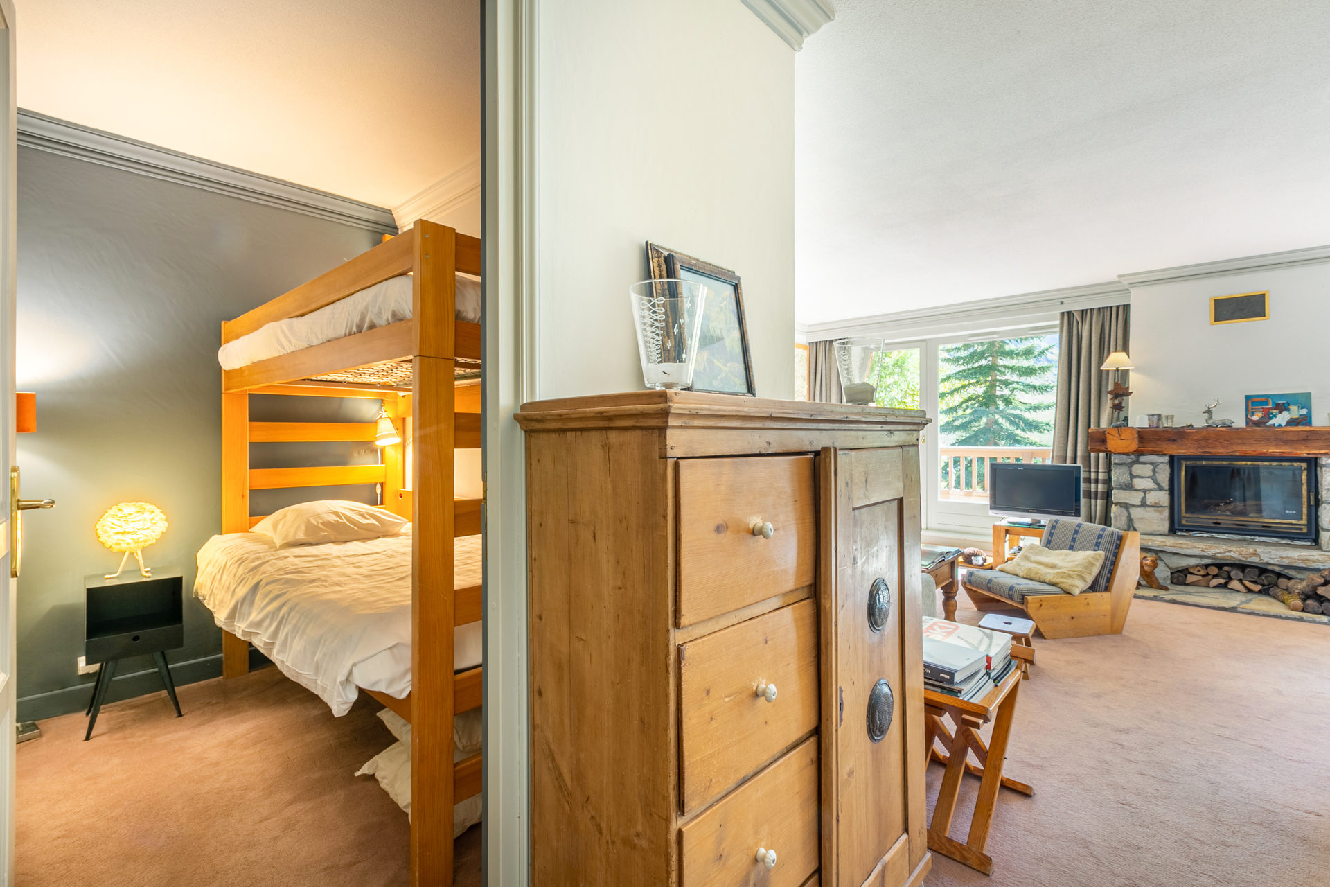 _lv_images__lot_0001420006_06_1456963