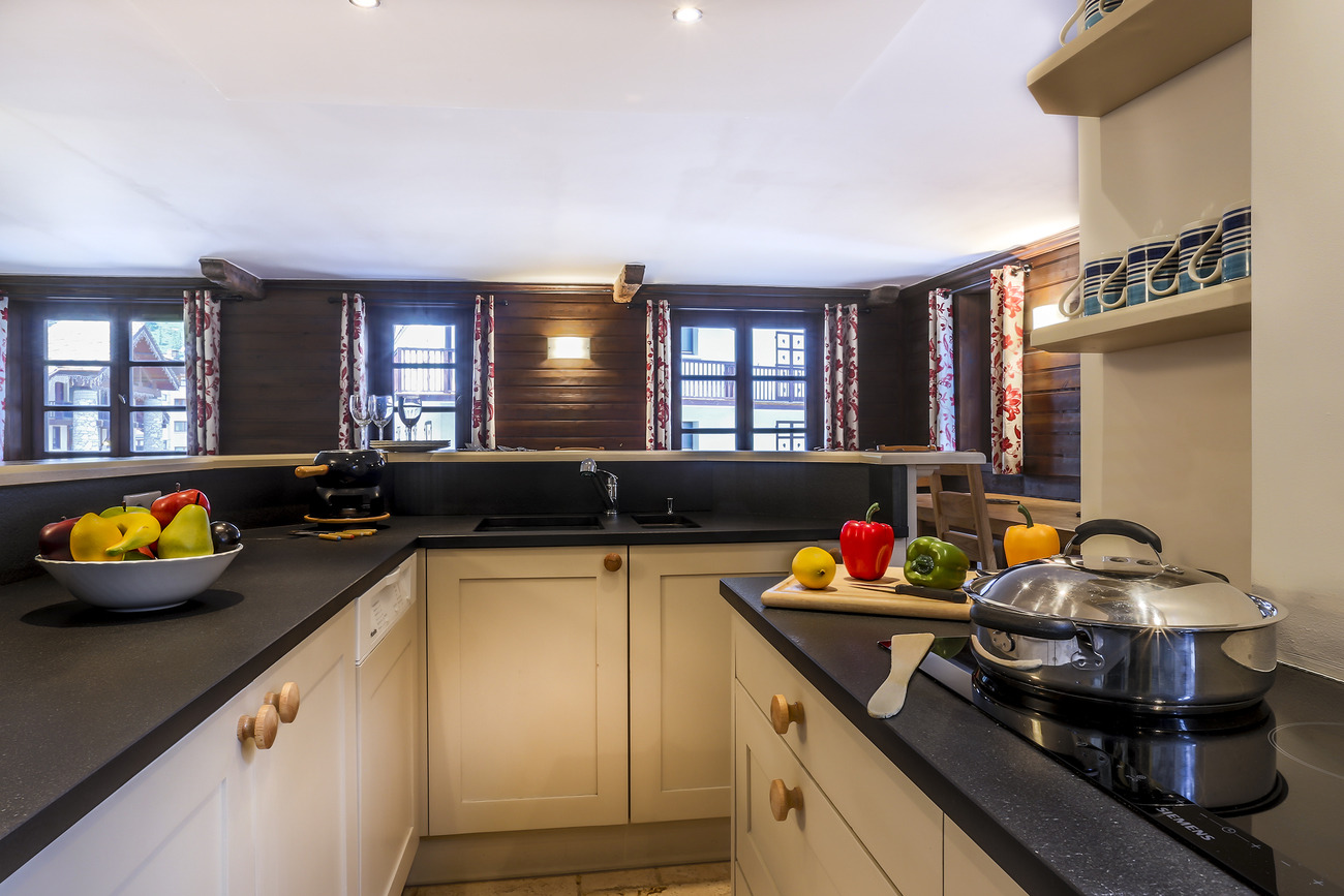 _lv_images__lot_0001430001_05_1456580