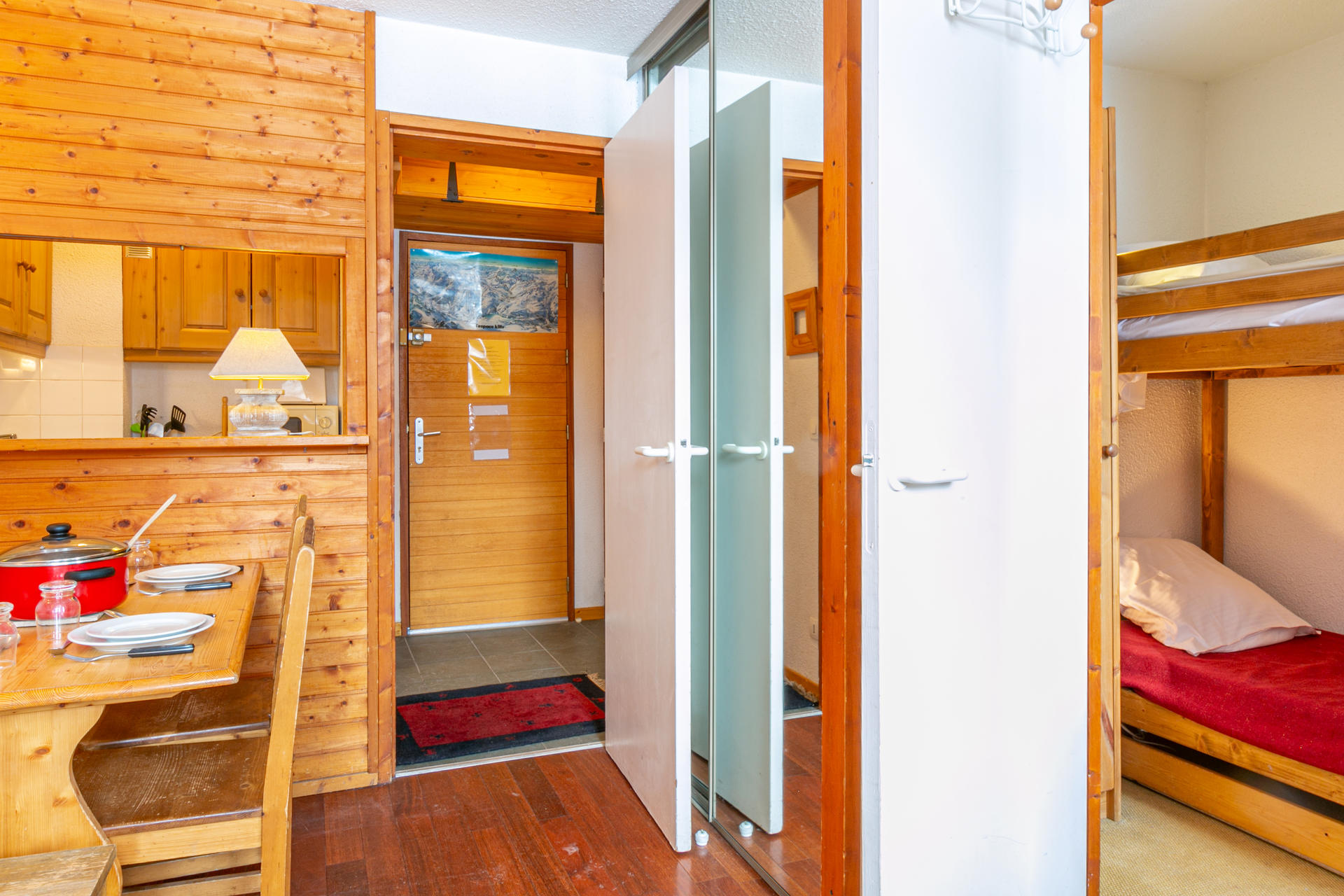 _lv_images__lot_0001730082_04_1456121