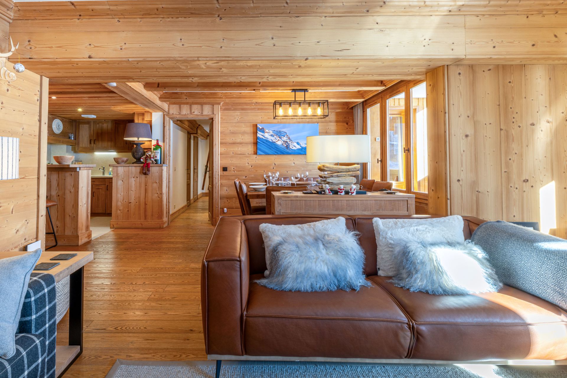 _lv_images__lot_0001830005_03_1454931