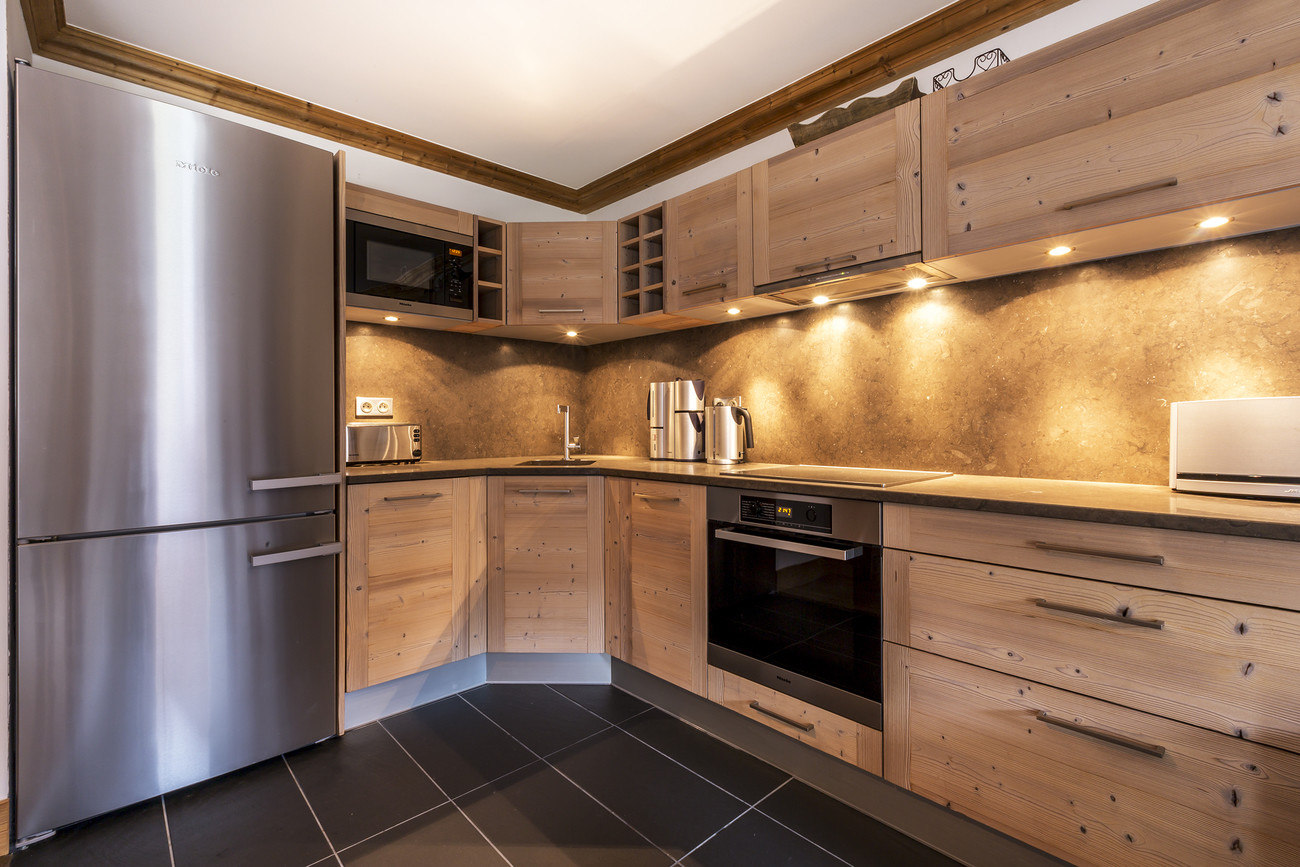 _lv_images__lot_0001920004_04_1455540