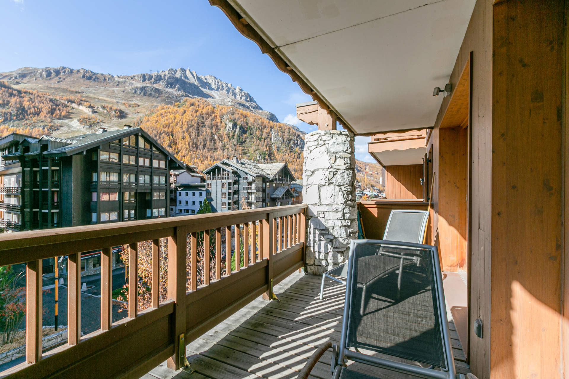 _lv_images__lot_0001920005_12_1455699