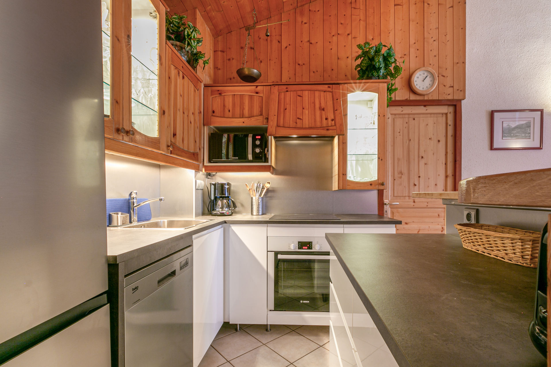 _lv_images__lot_0002060025_07_1456550