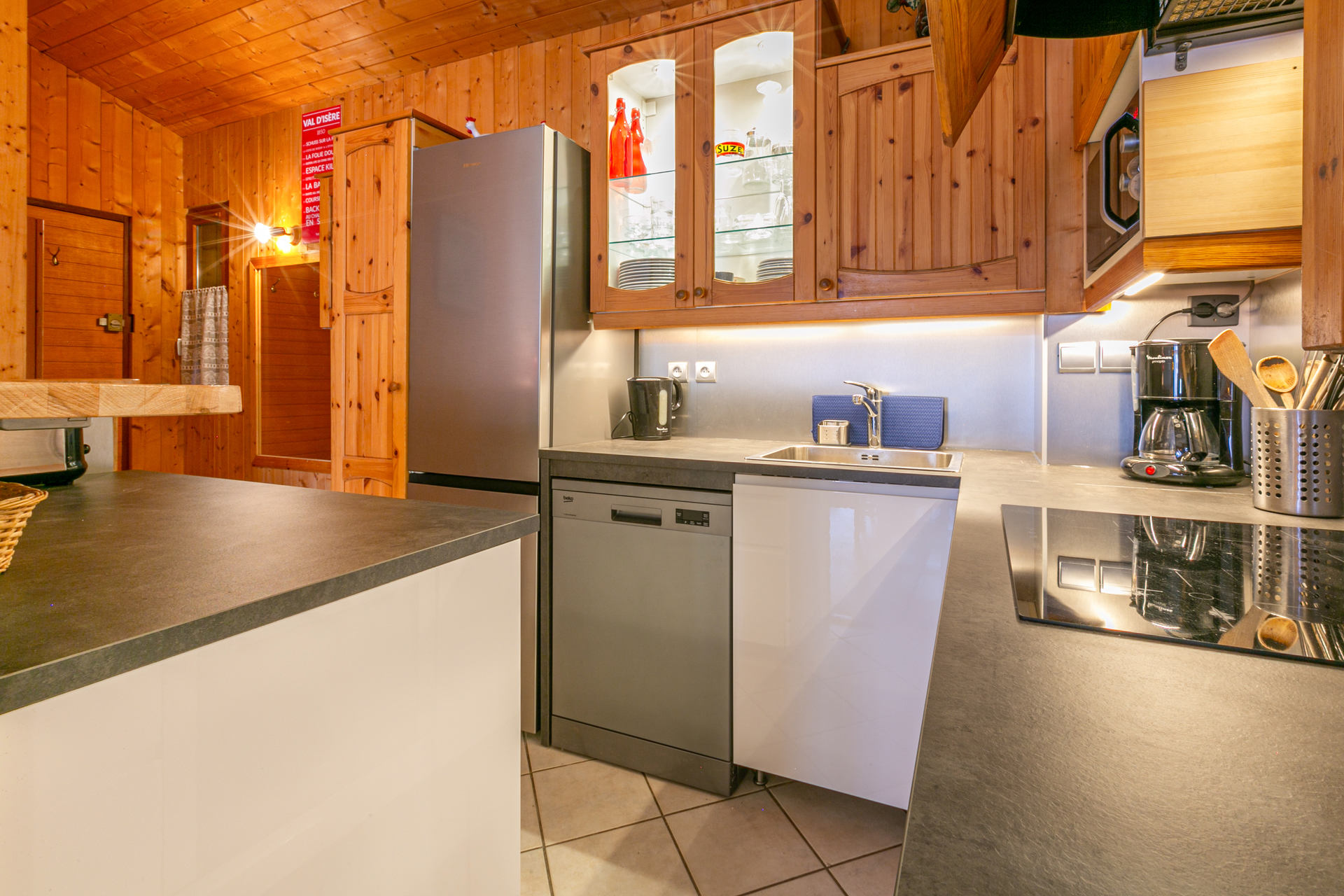 _lv_images__lot_0002060025_08_1456551