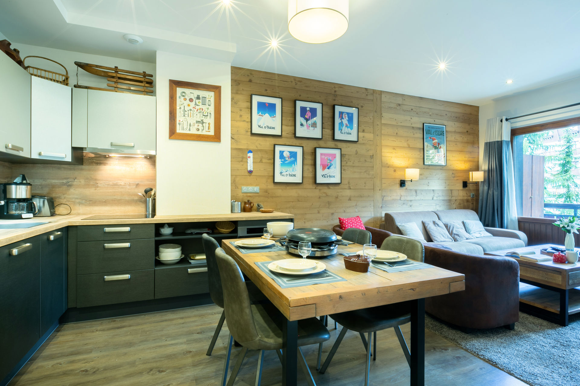 _lv_images__lot_0002080001_01_1456757