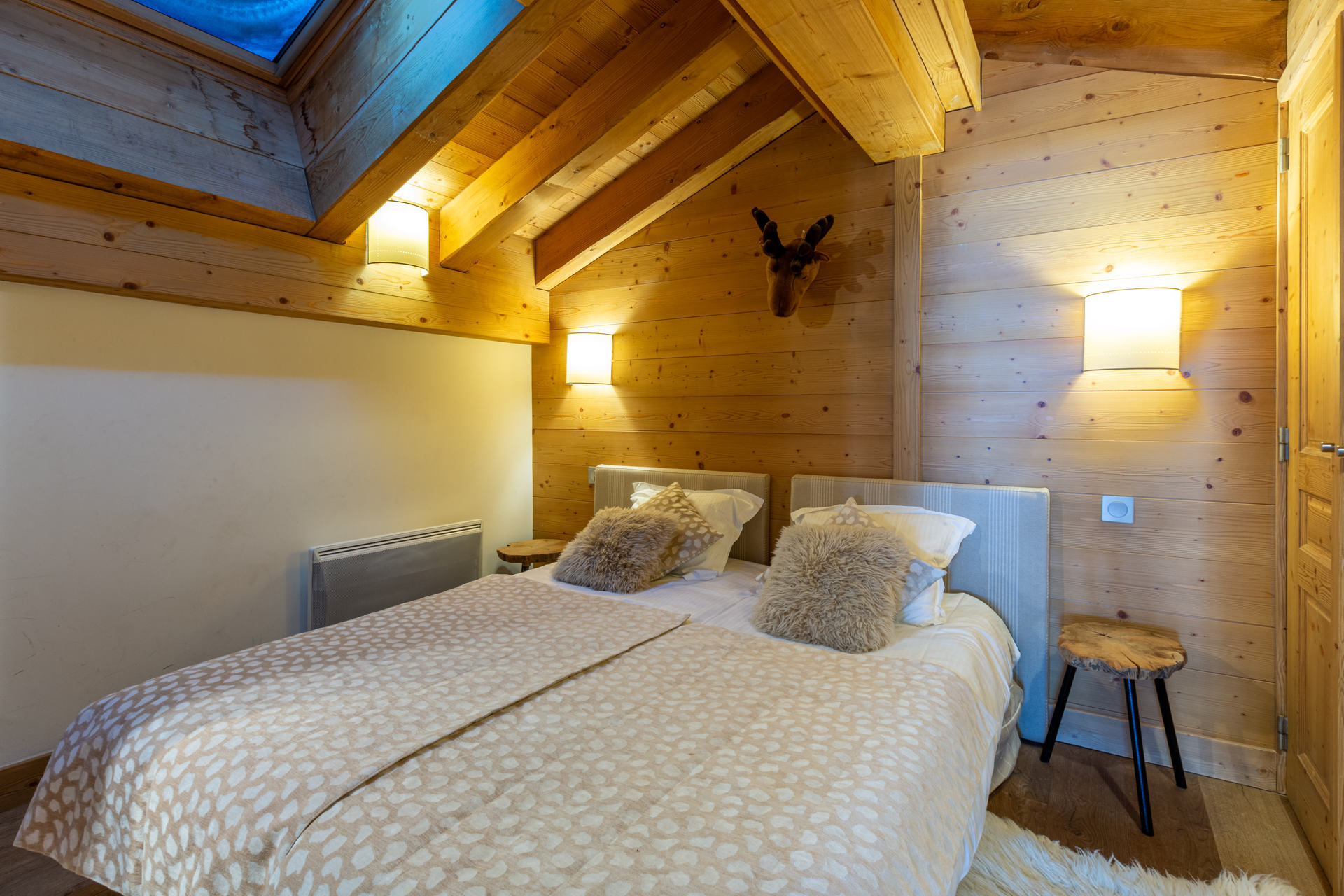 _lv_images__lot_0002200005_08_1456443