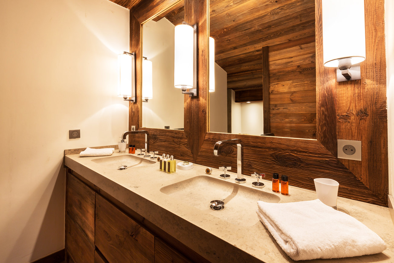 _lv_images__lot_0002310110_13_1454734