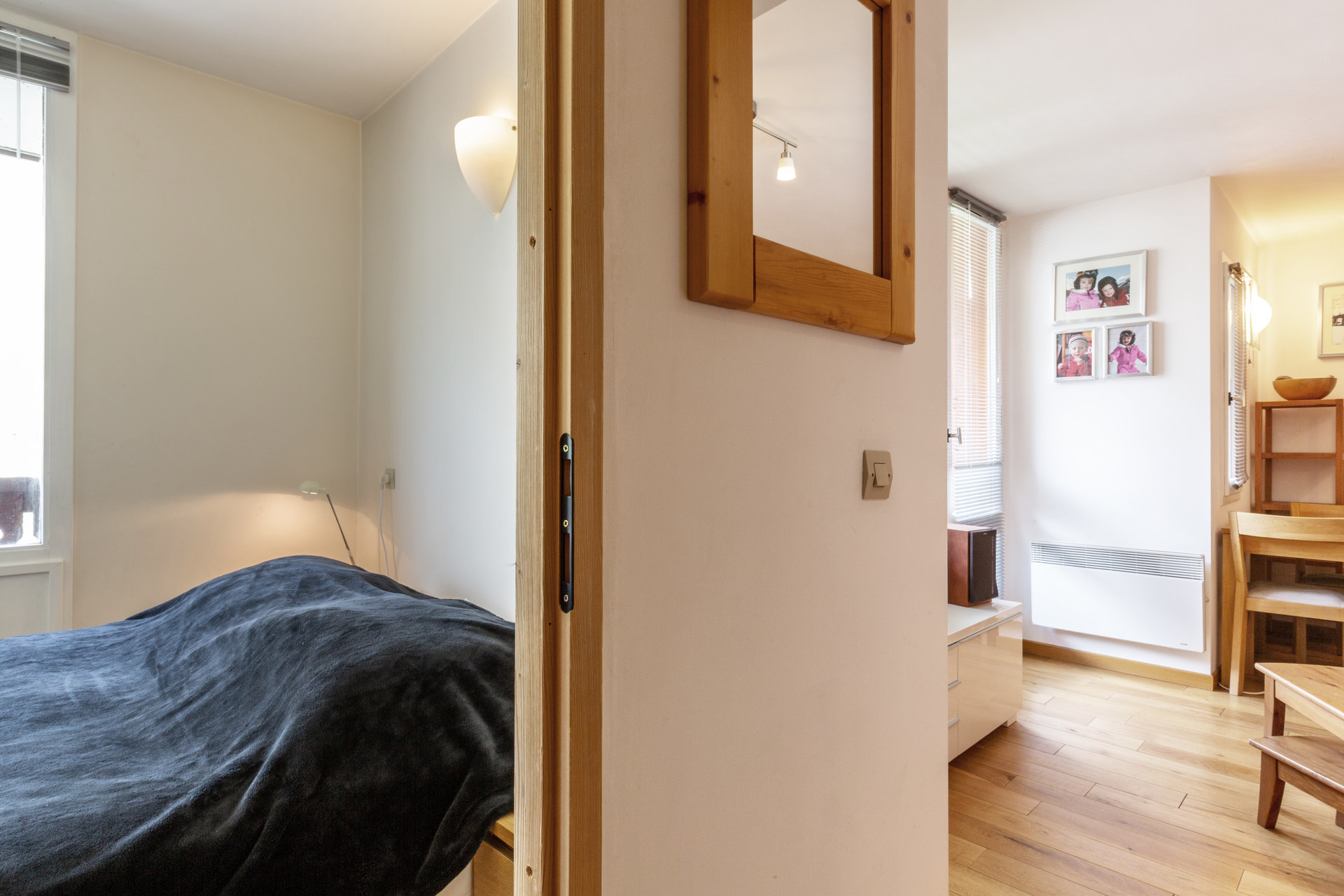 _lv_images__lot_0002340016_06_1458005