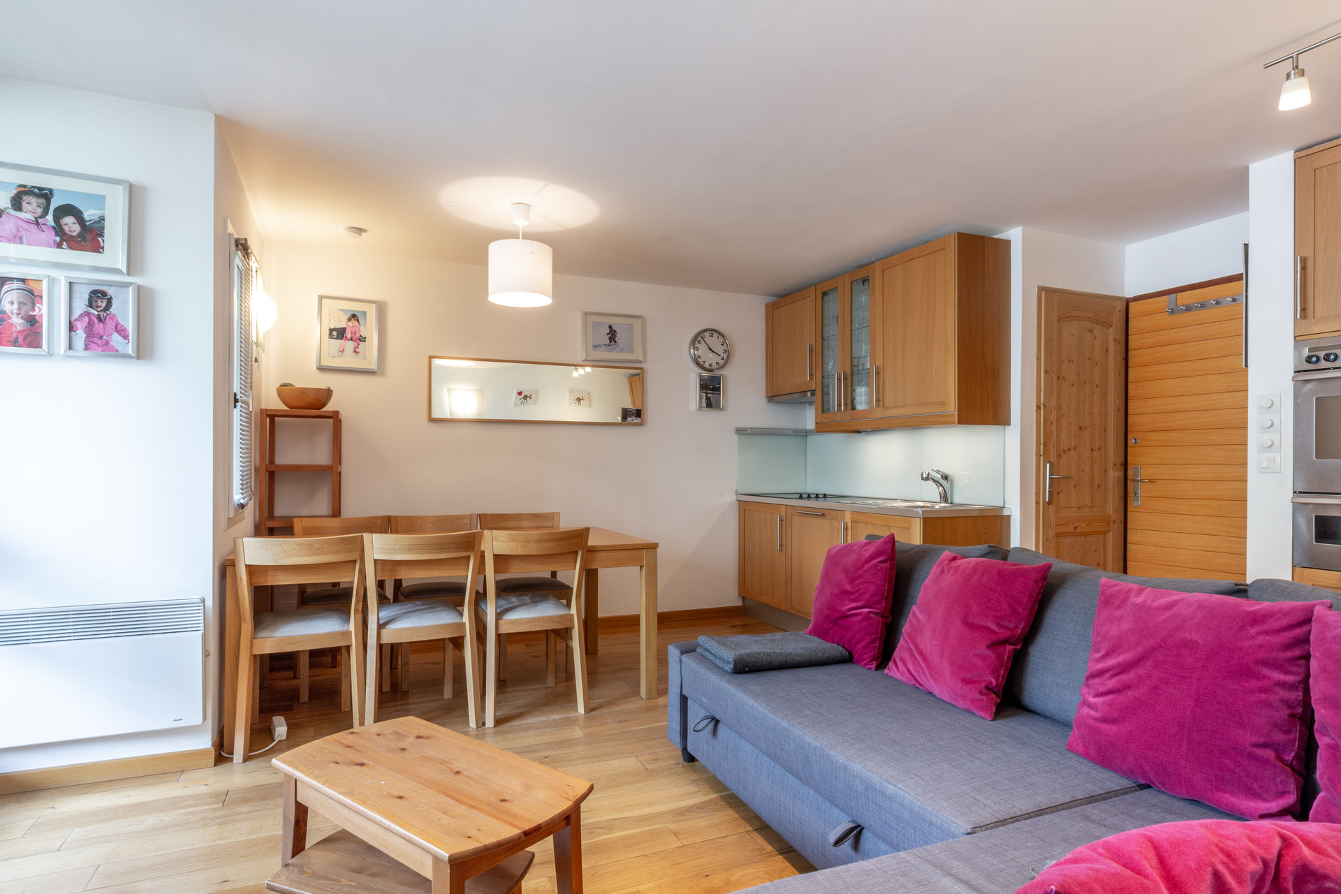 _lv_images__lot_0002340016_13_1458012