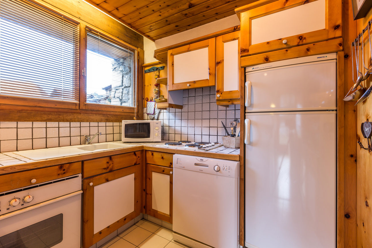 _lv_images__lot_0002340022_06_1457455