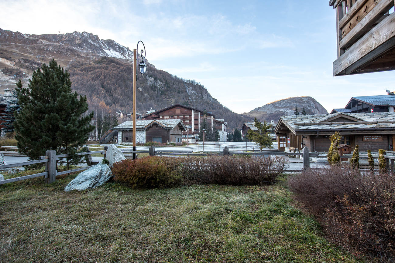 _lv_images__lot_0002340022_12_1457461