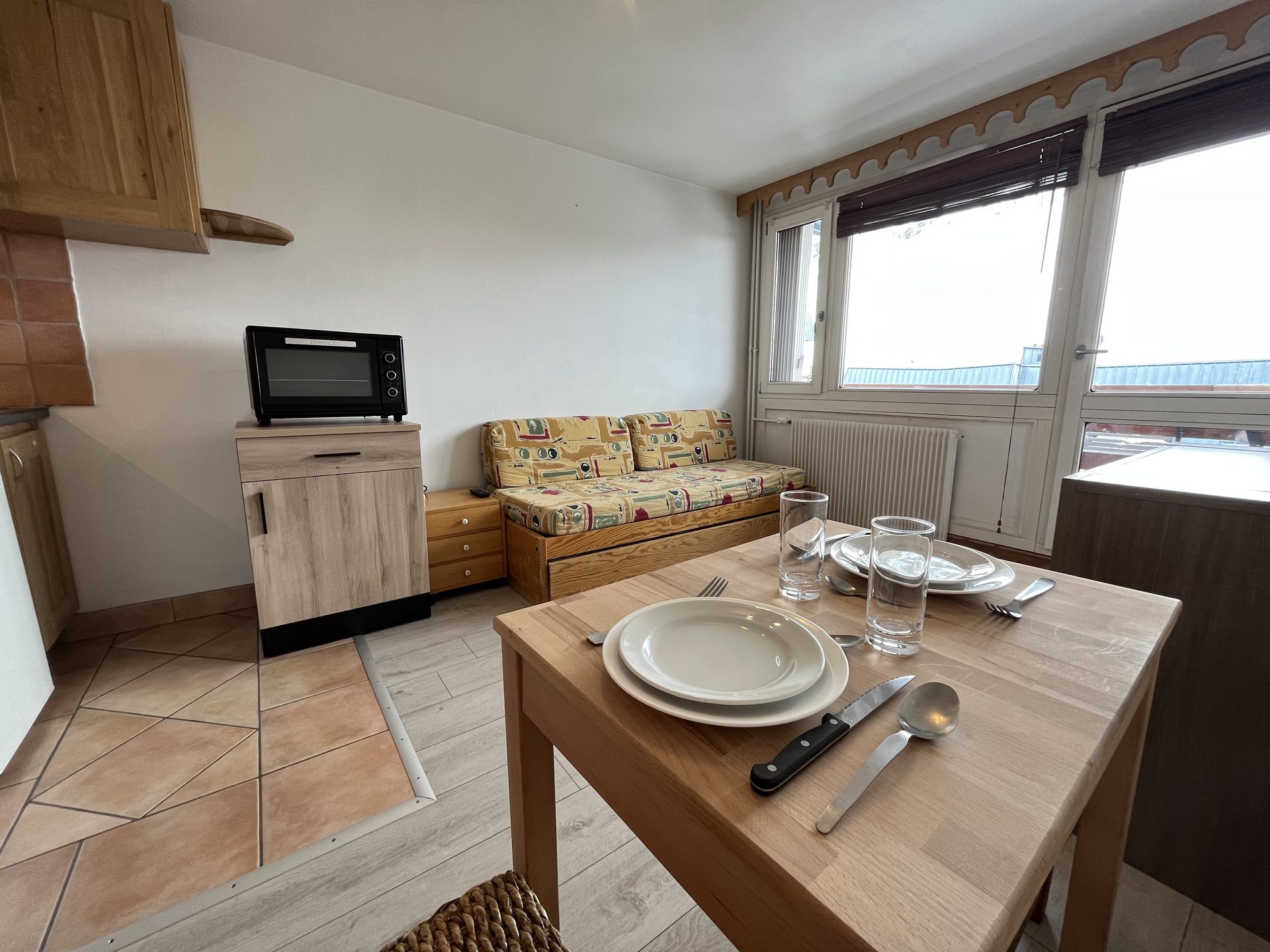 _lv_images__lot_0002340023_02_1456361