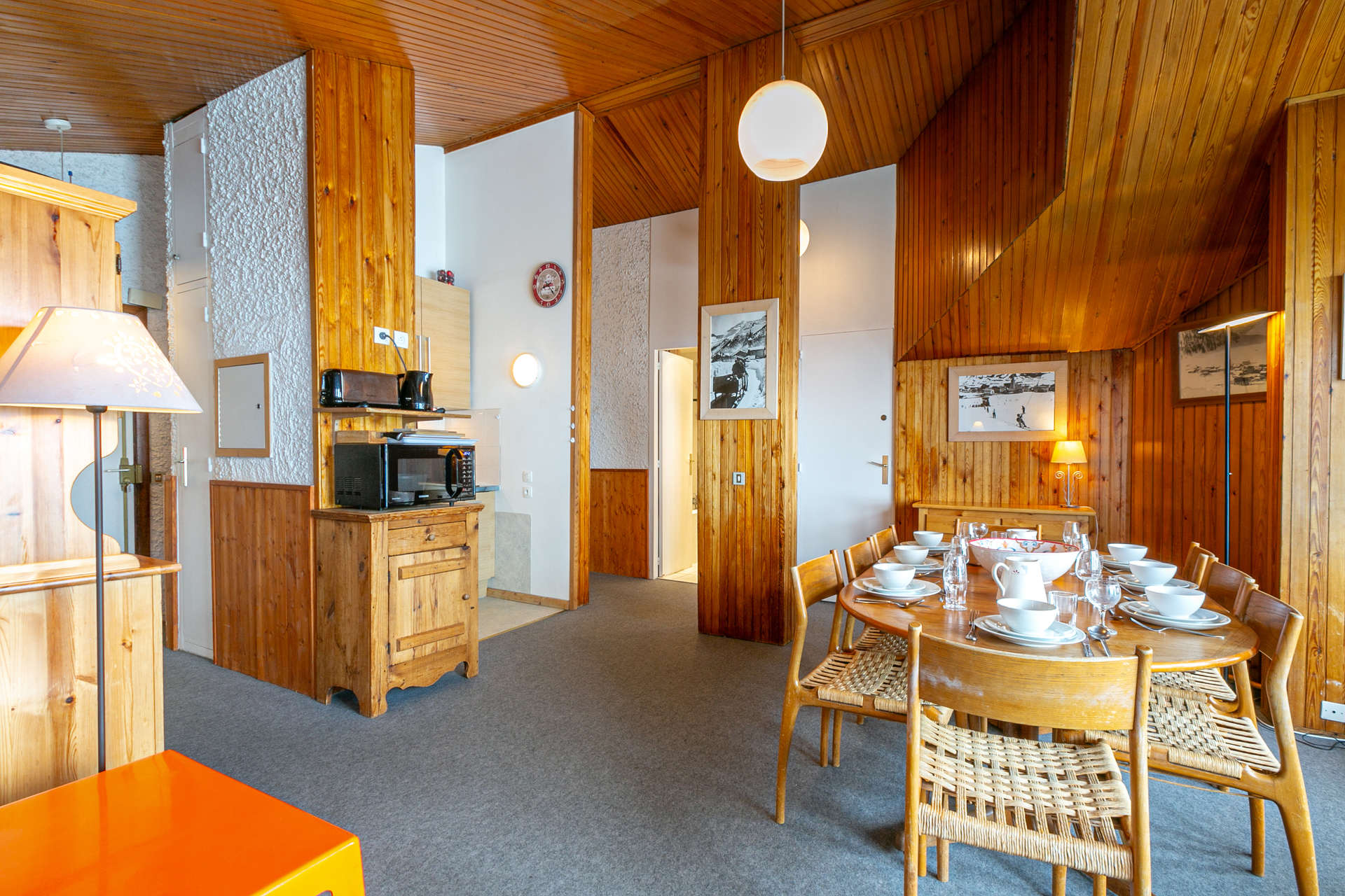 _lv_images__lot_0002340024_04_1456424