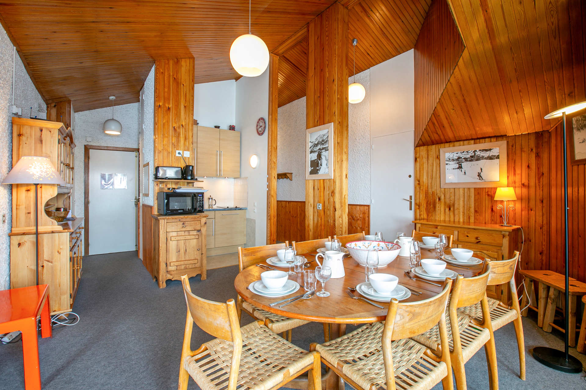 _lv_images__lot_0002340024_05_1456425