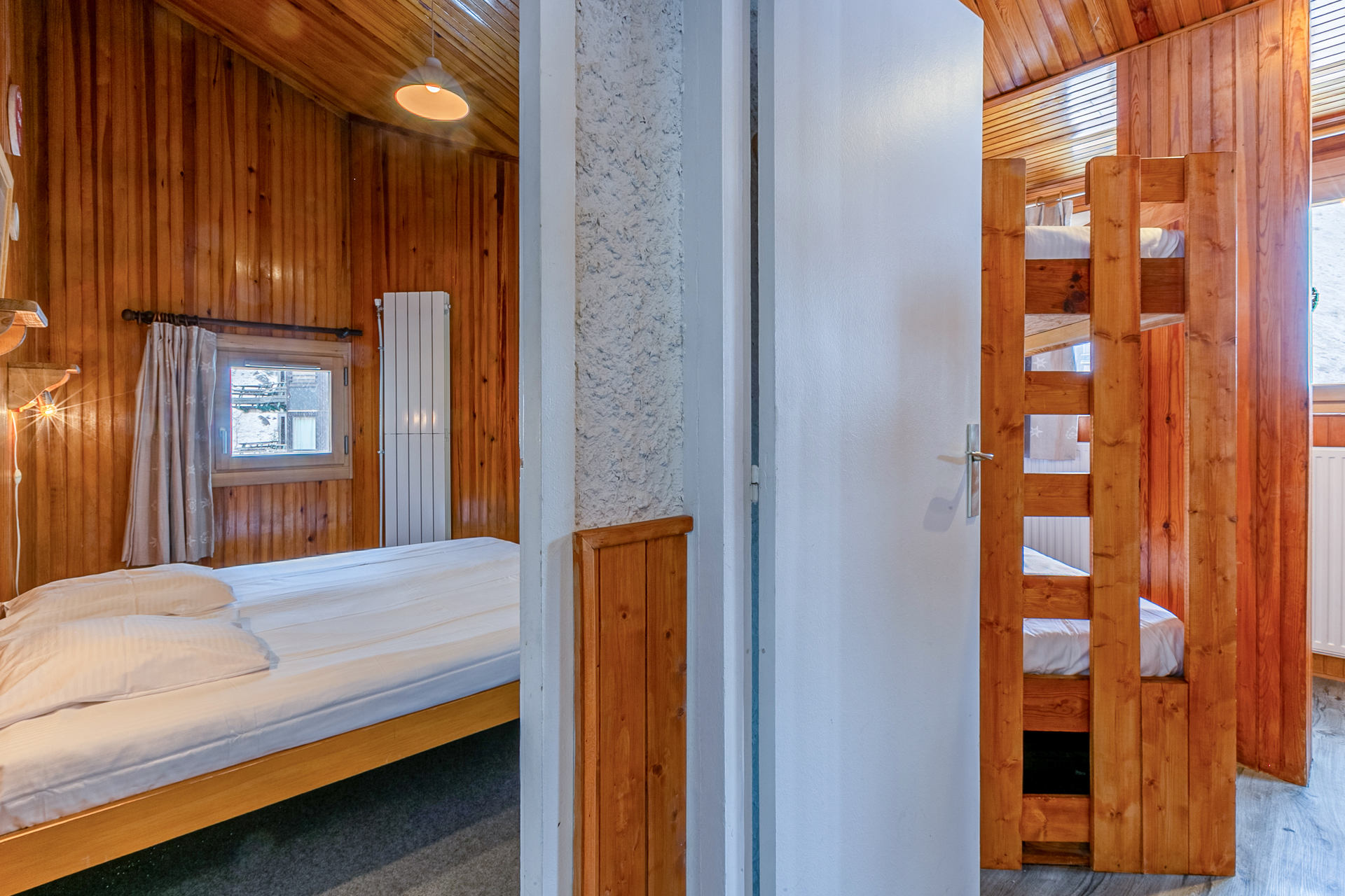 _lv_images__lot_0002340024_08_1456428