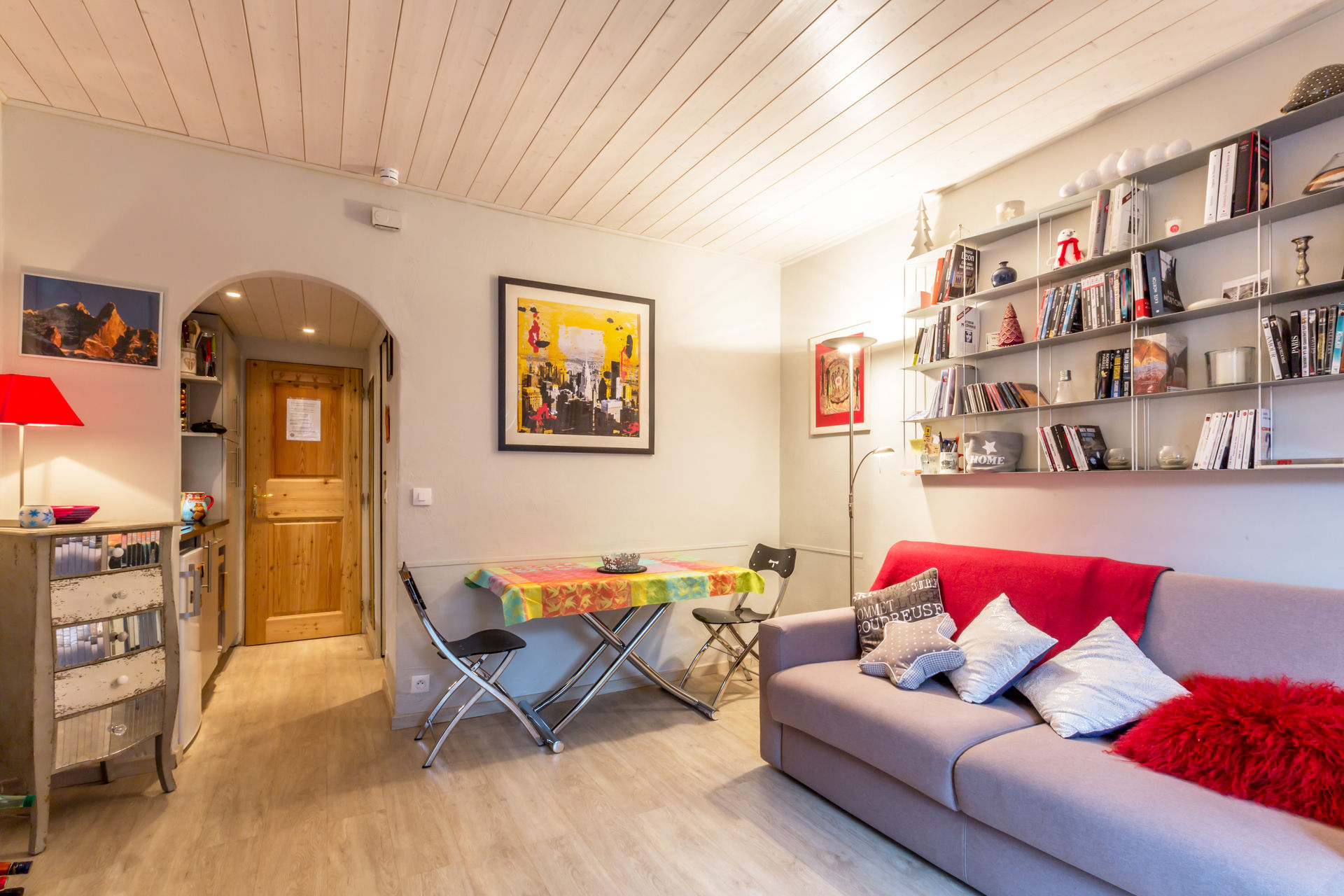 _lv_images__lot_0002340026_03_1458590