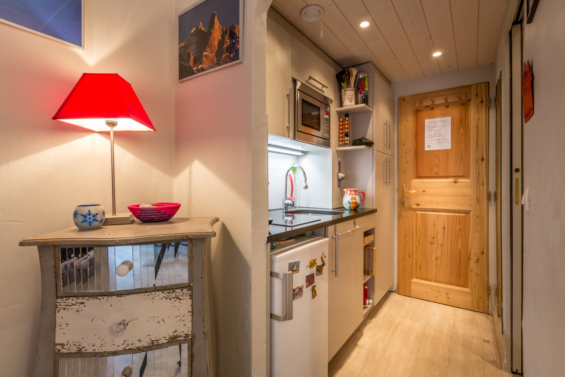 _lv_images__lot_0002340026_06_1458593