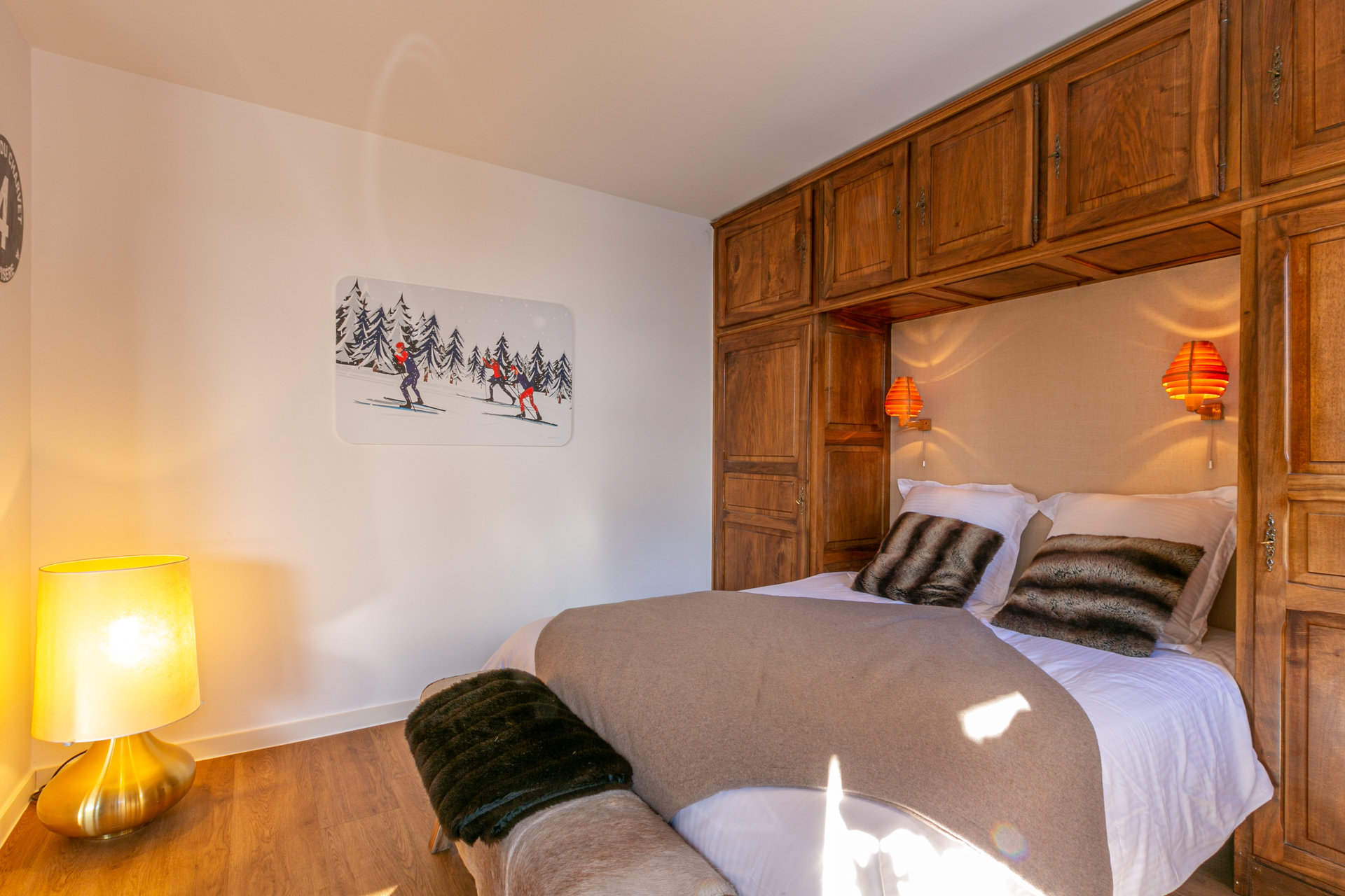 _lv_images__lot_0002340027_09_1455847