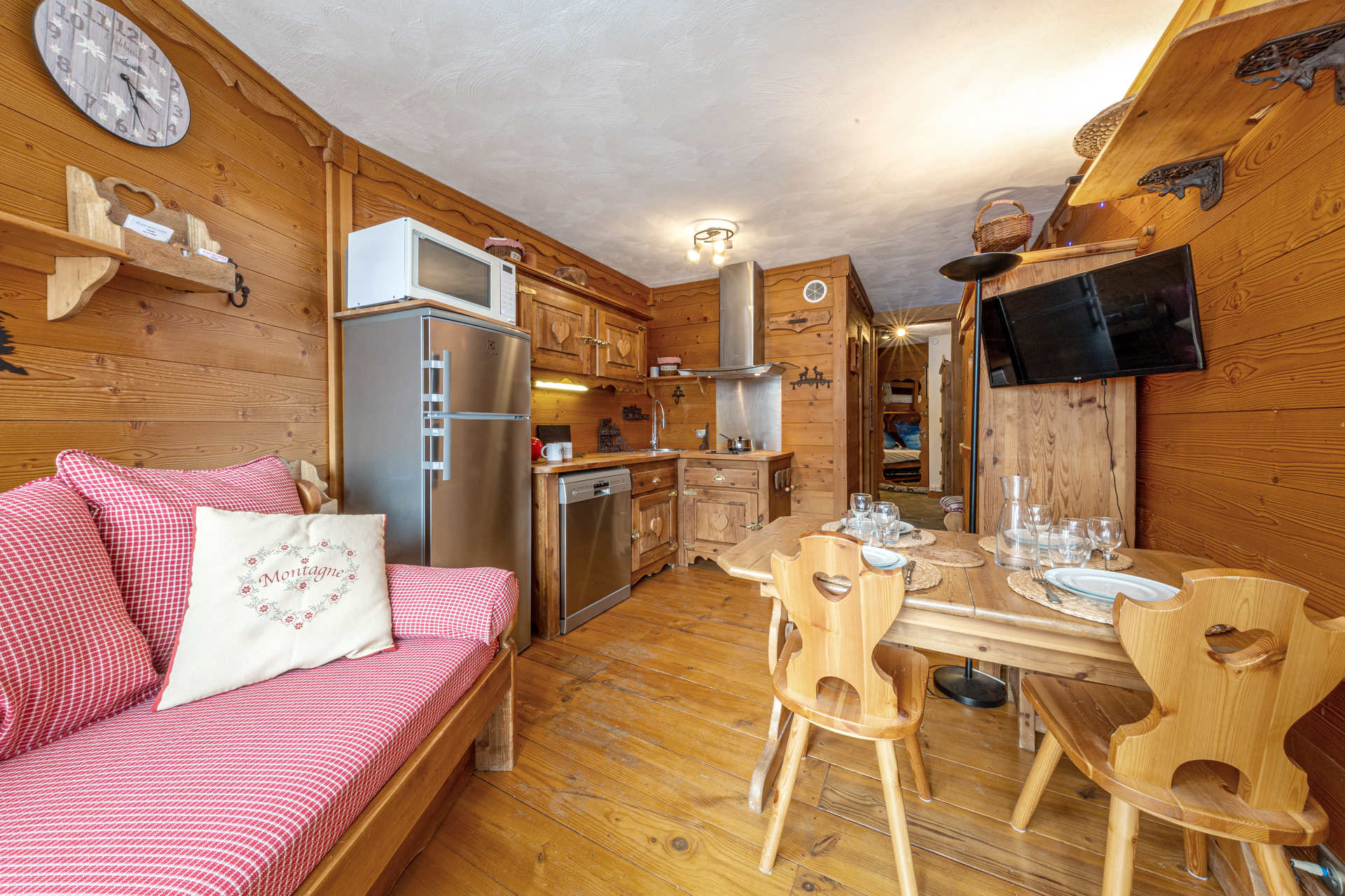 _lv_images__lot_0002340029_02_1456045