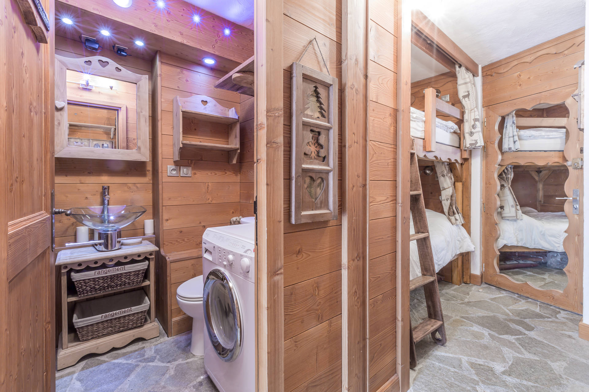 _lv_images__lot_0002340029_06_1456049