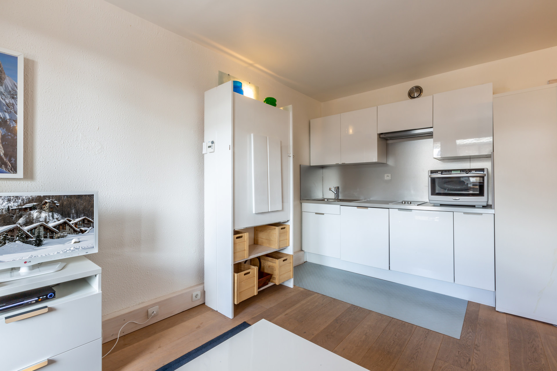 _lv_images__lot_0002340053_05_1458291