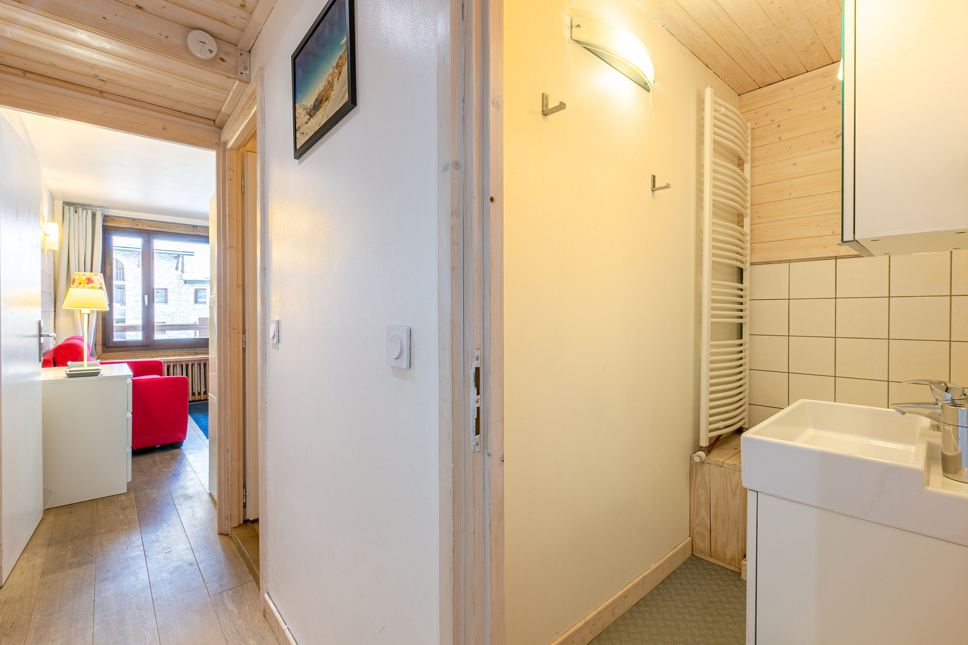 _lv_images__lot_0002340053_08_1458294