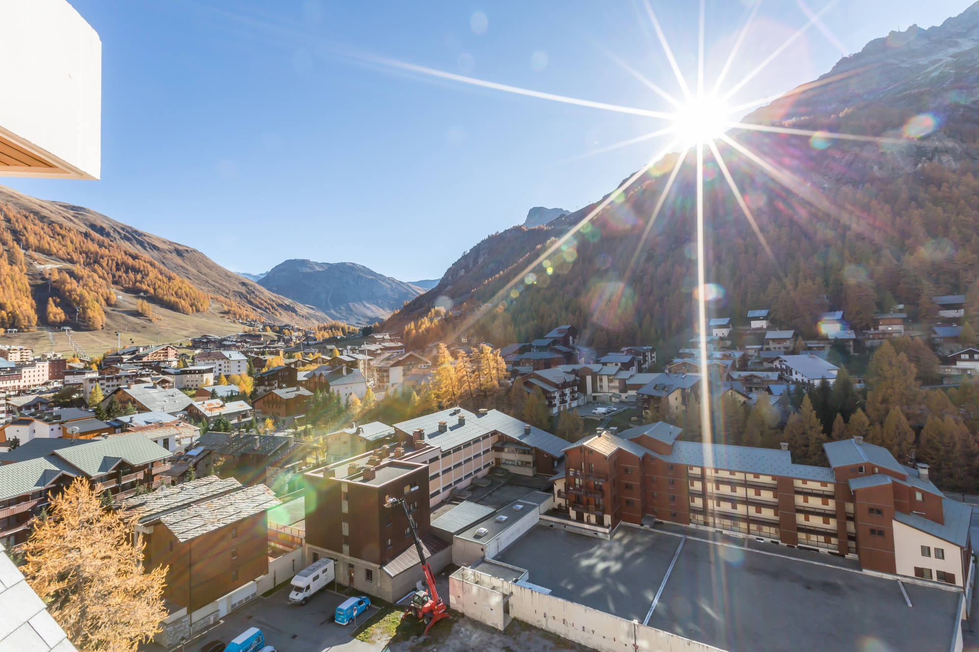 _lv_images__lot_0002340055_15_1458030