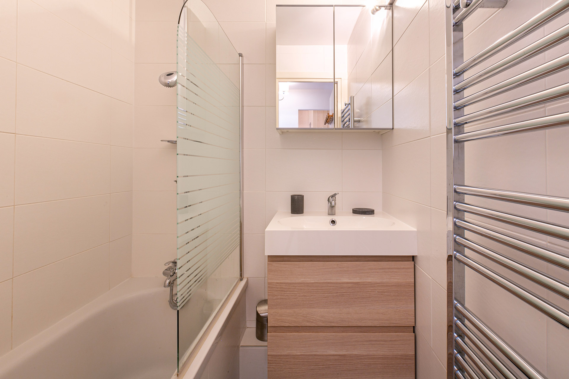 _lv_images__lot_0002340111_09_1458280