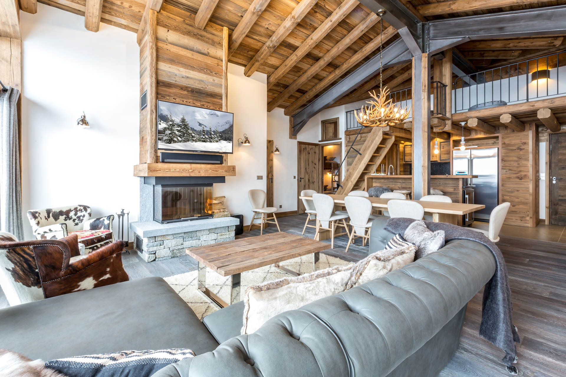 _lv_images__lot_0002340128_01_1454754